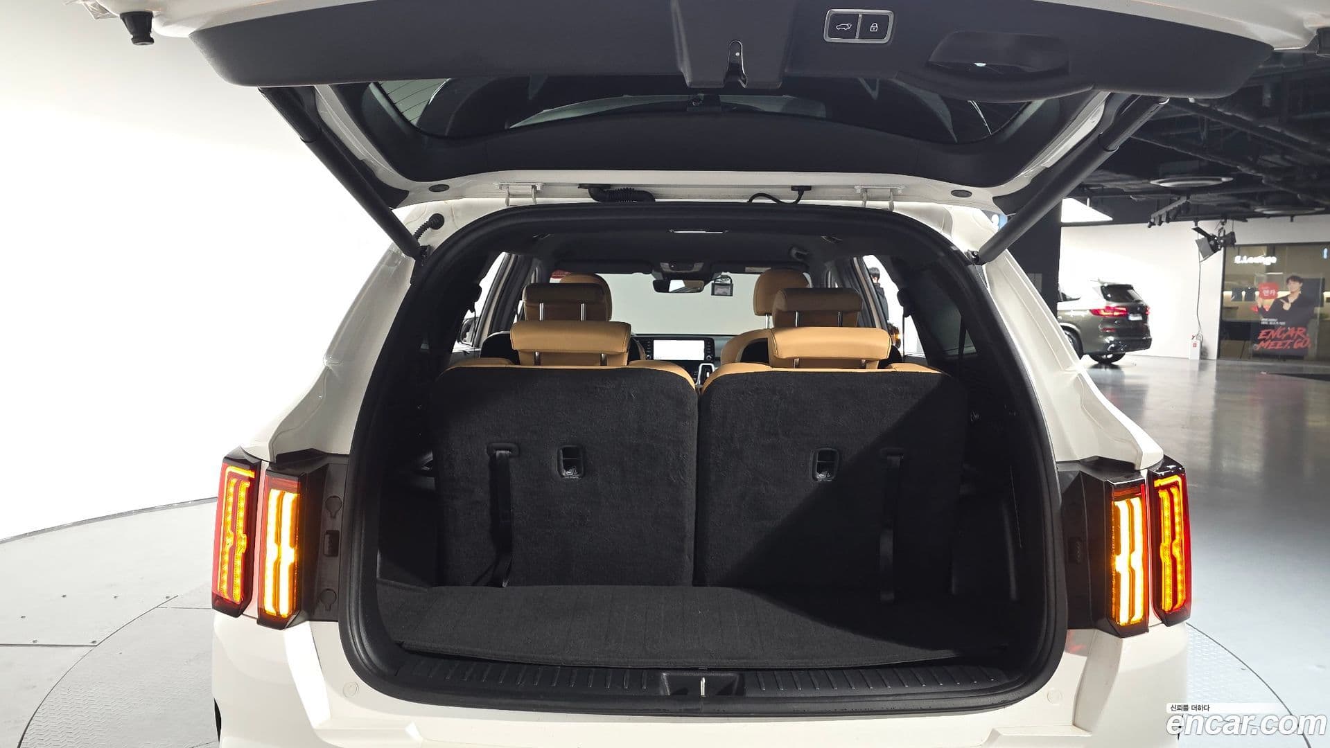 Main__Slider__Photo:Sorento Kia 2020.10-19