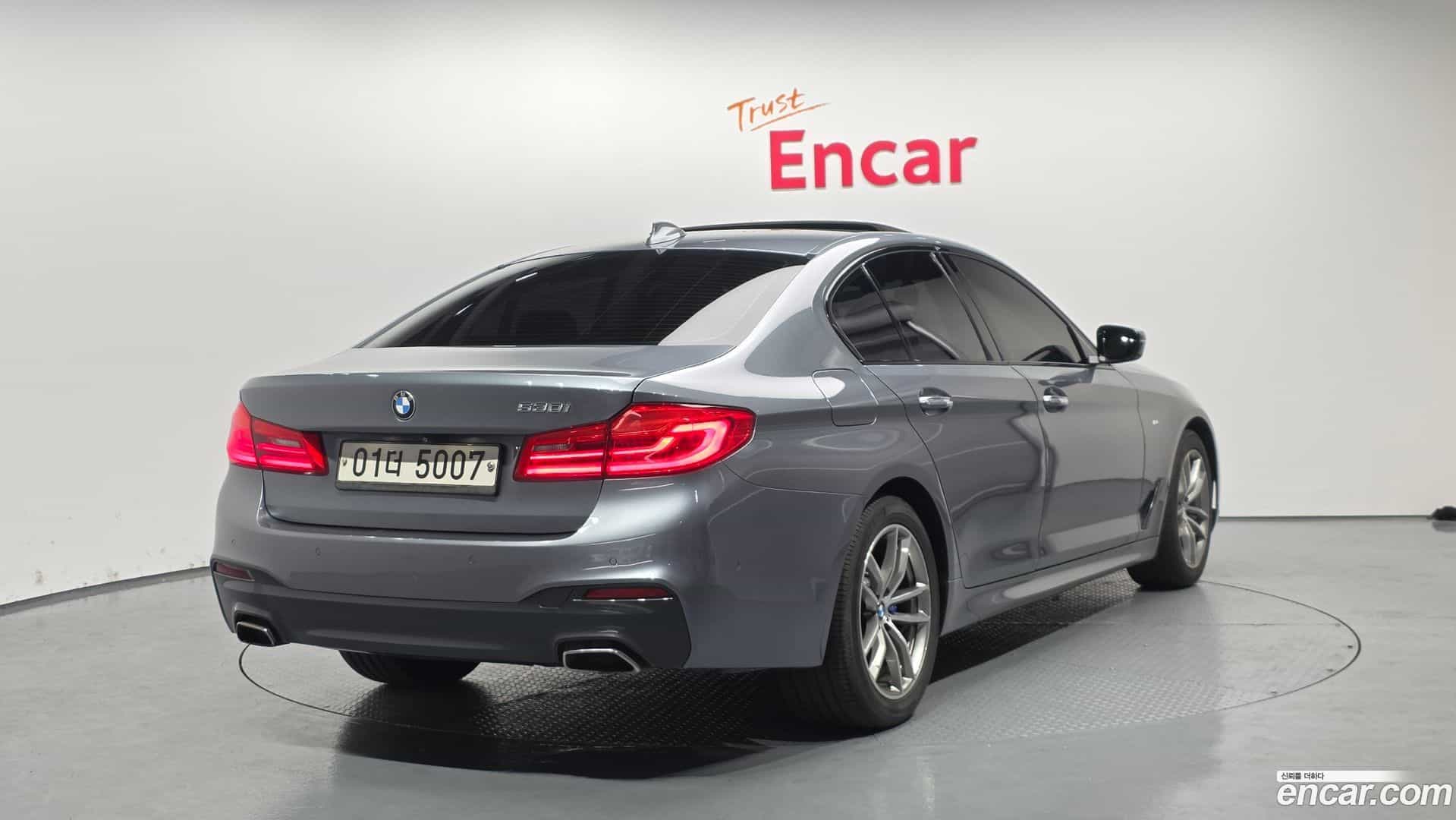 5-Series BMW 2017.5-OUTER-002