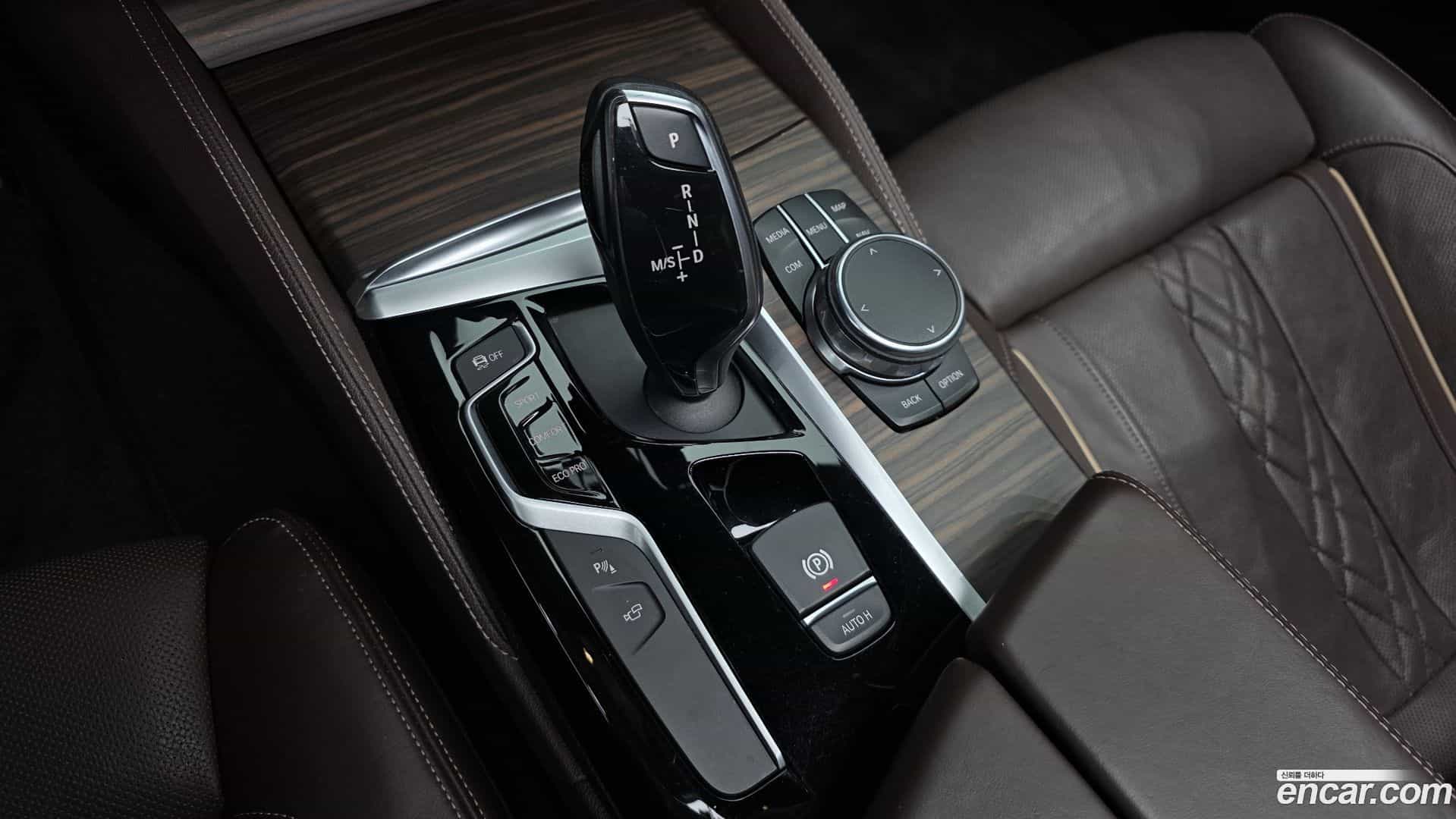 5-Series BMW 2017.5-INNER-009