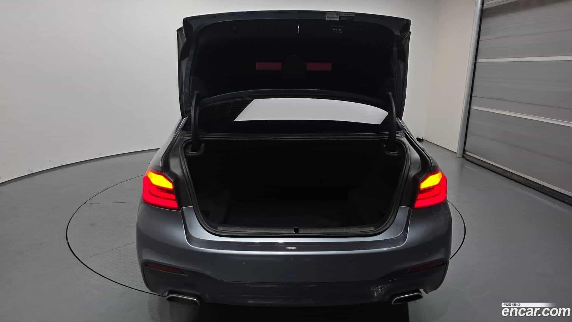 5-Series BMW 2017.5-OPTION-024