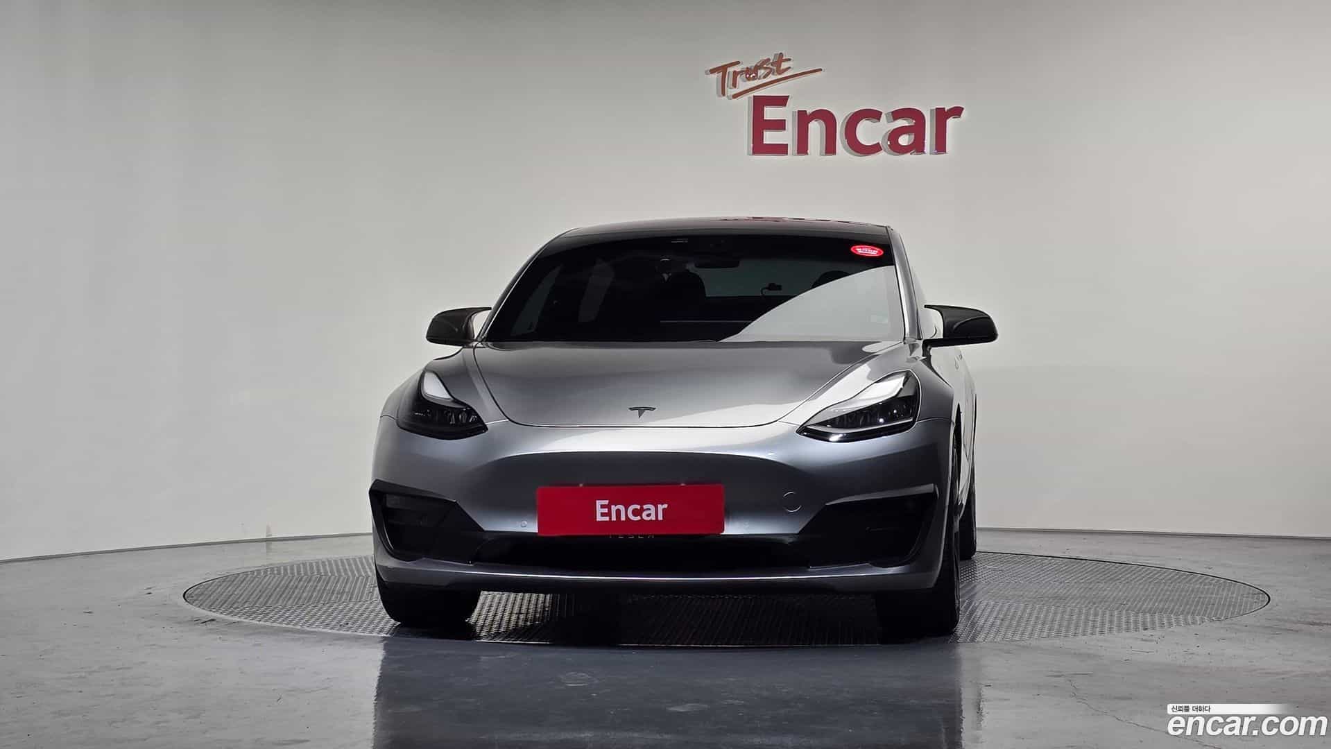 Model 3 Tesla 2021.2-OUTER-003