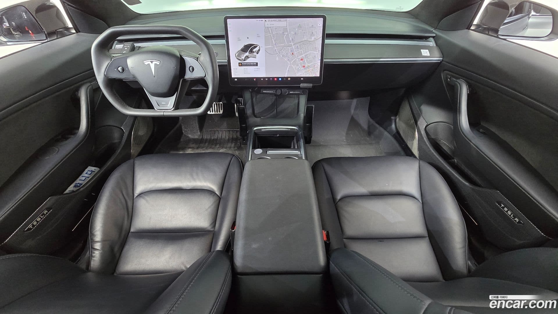 Main__Slider__Photo:Model 3 Tesla 2021.2-6