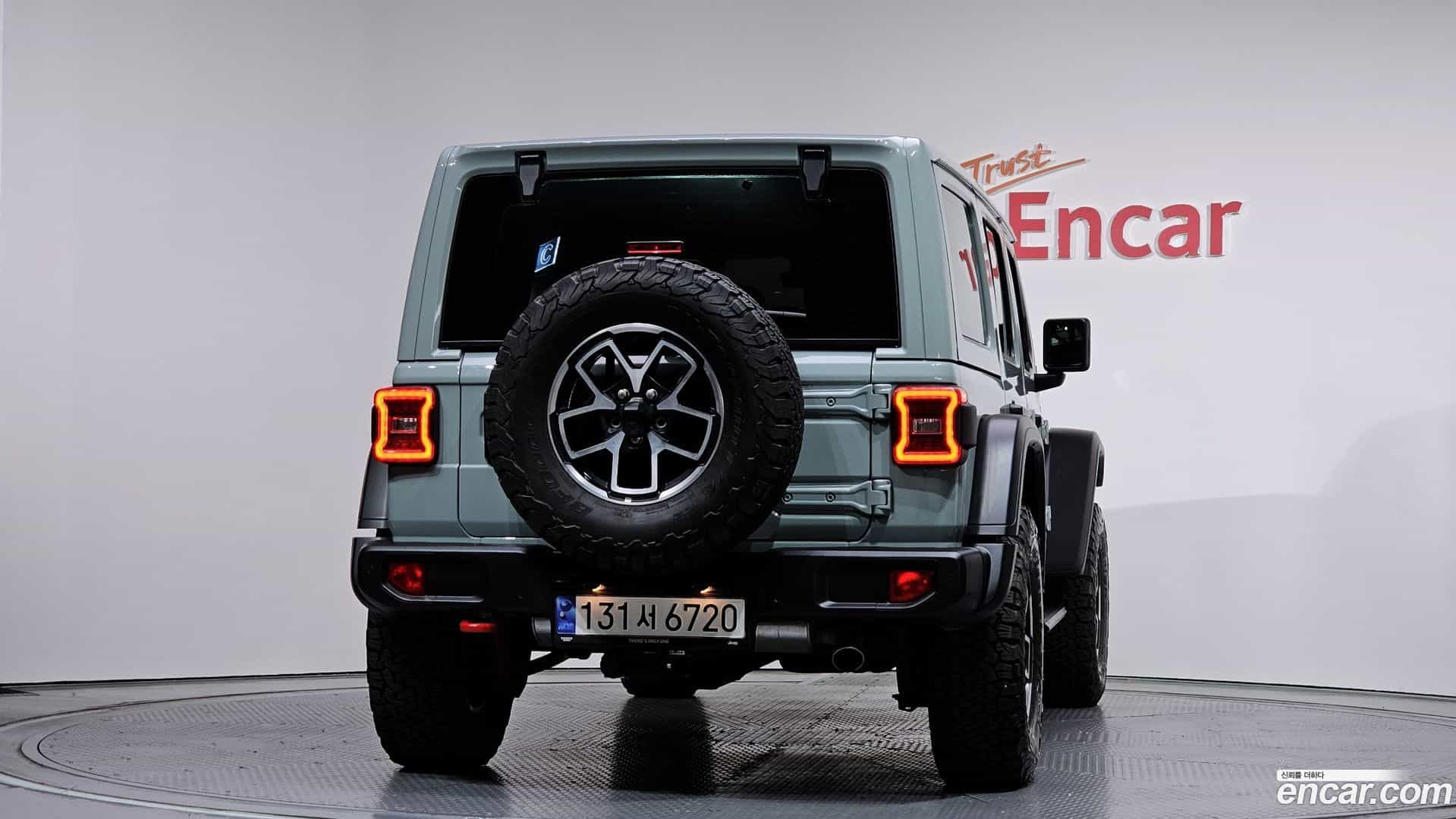 Wrangler Jeep 2024.4-OUTER-004