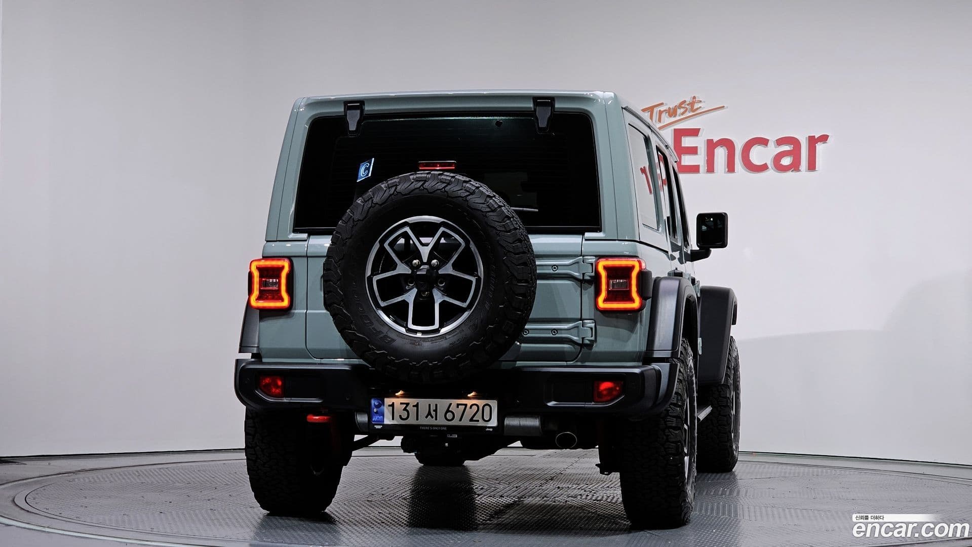 Main__Slider__Photo:Wrangler Jeep 2024.4-3