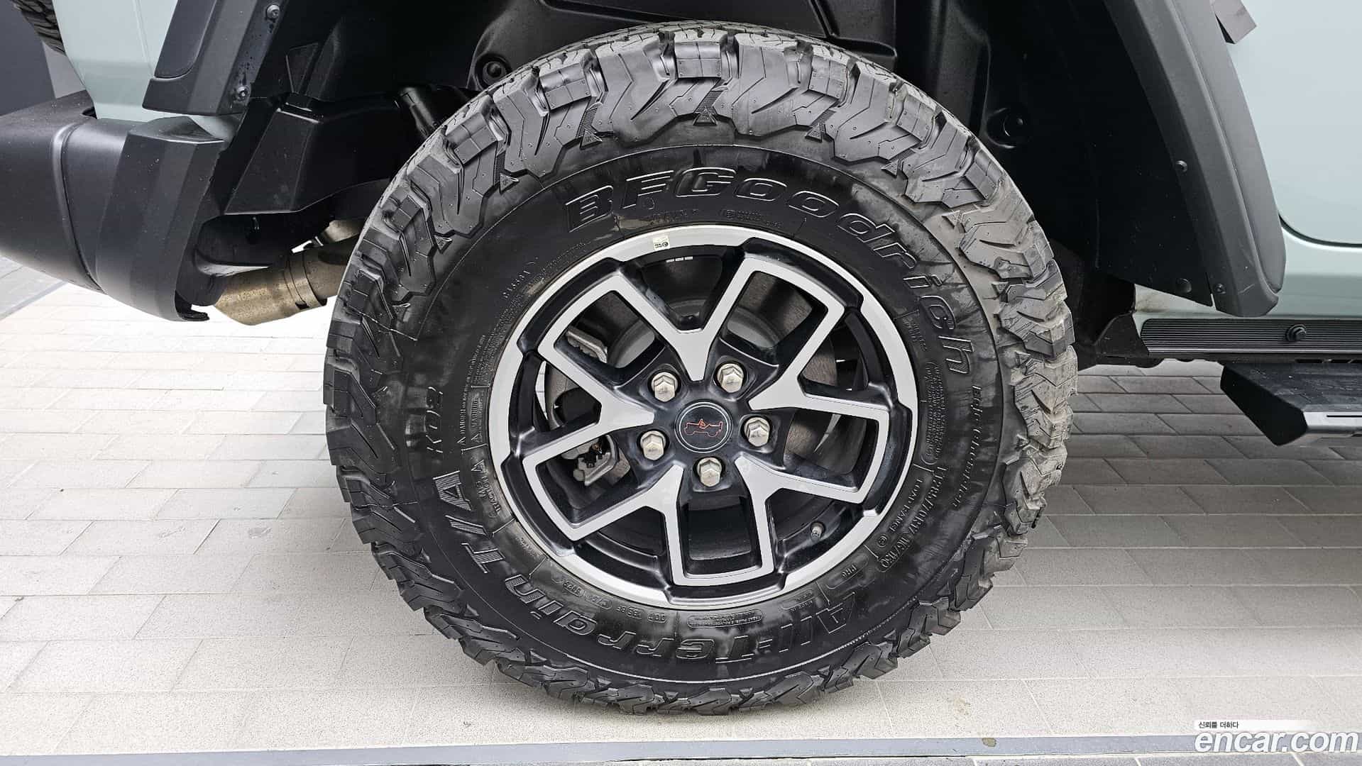 Wrangler Jeep 2024.4-OUTER-005