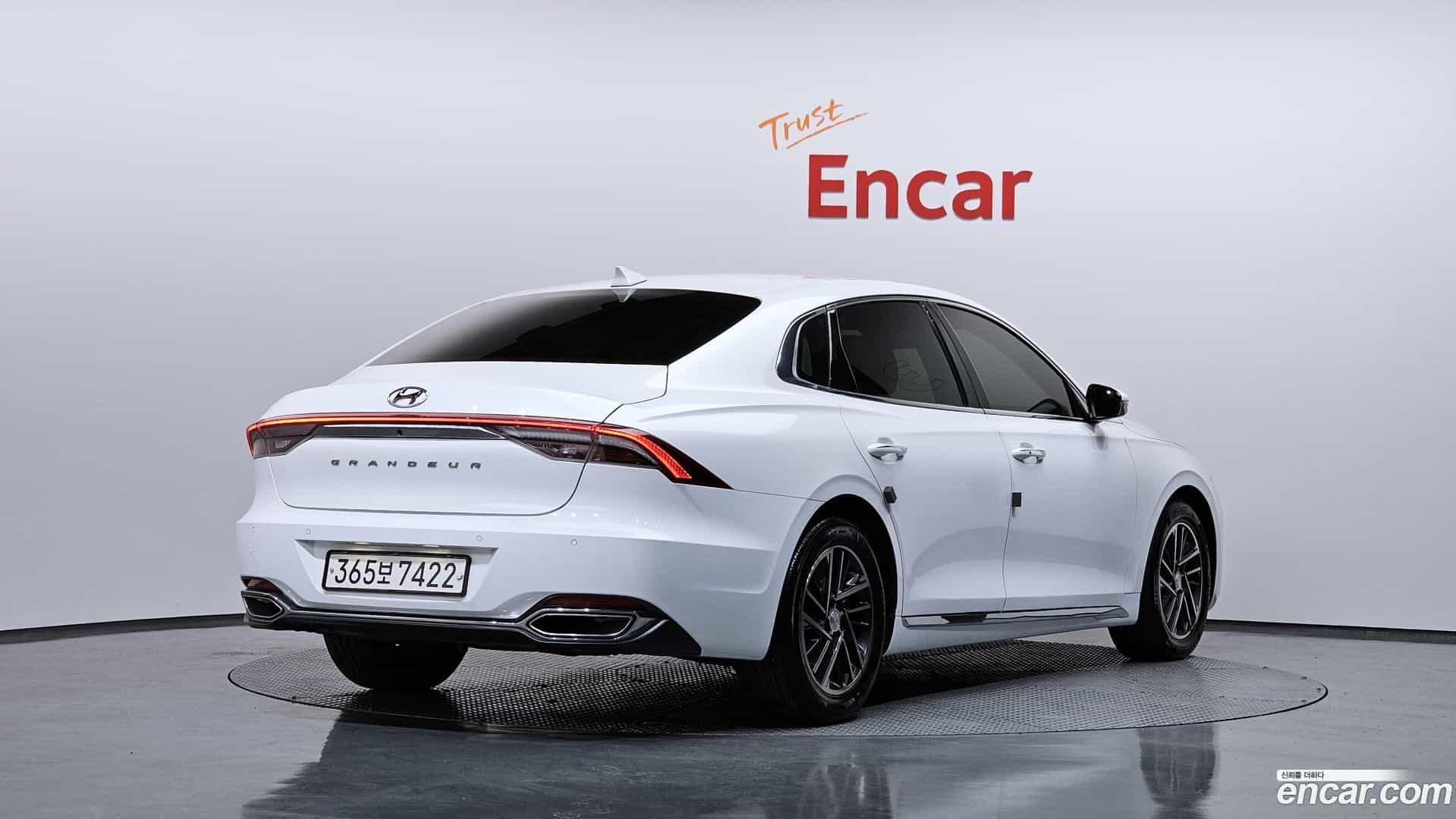 Grandeur Hyundai 2022.3-OUTER-002