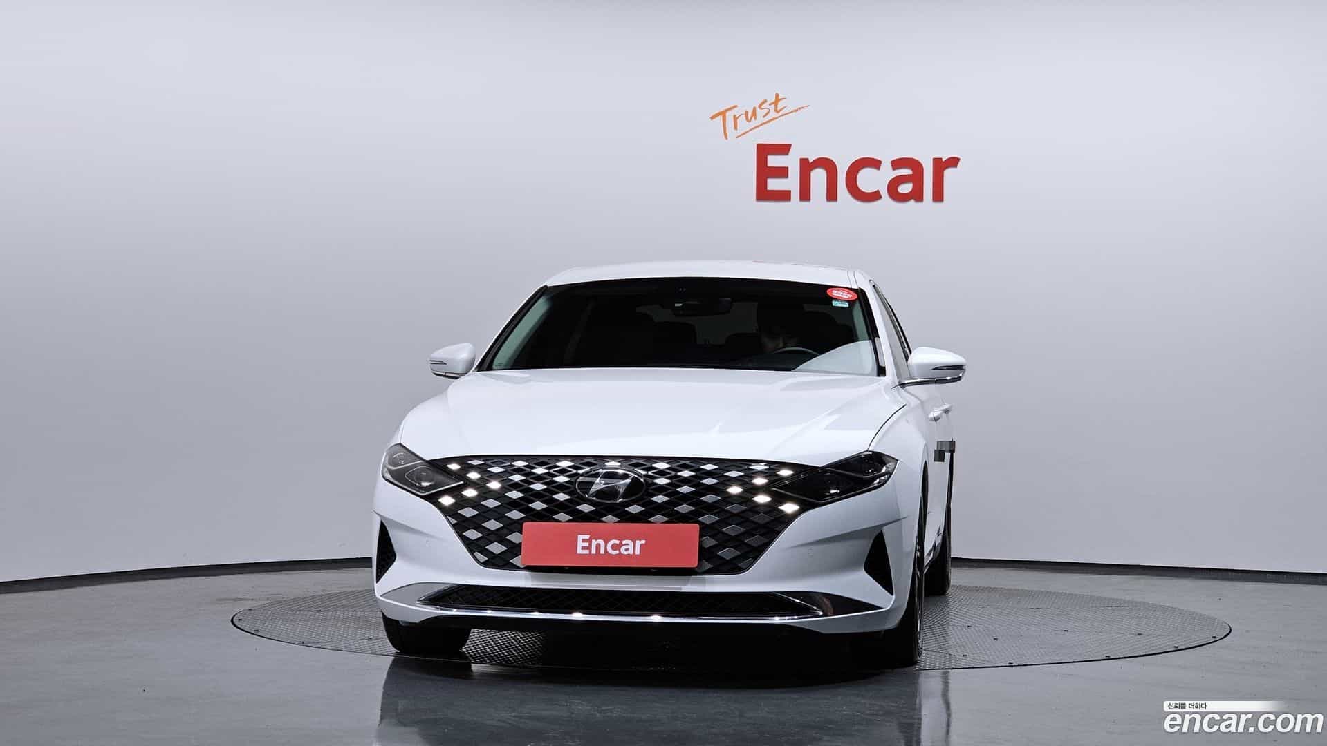 Grandeur Hyundai 2022.3-OUTER-003