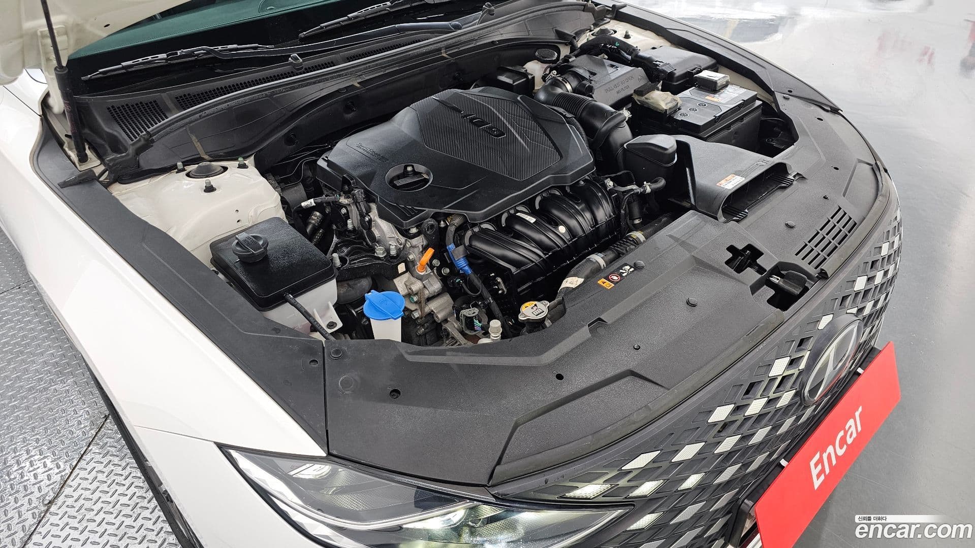 Main__Slider__Photo:Grandeur Hyundai 2022.3-5