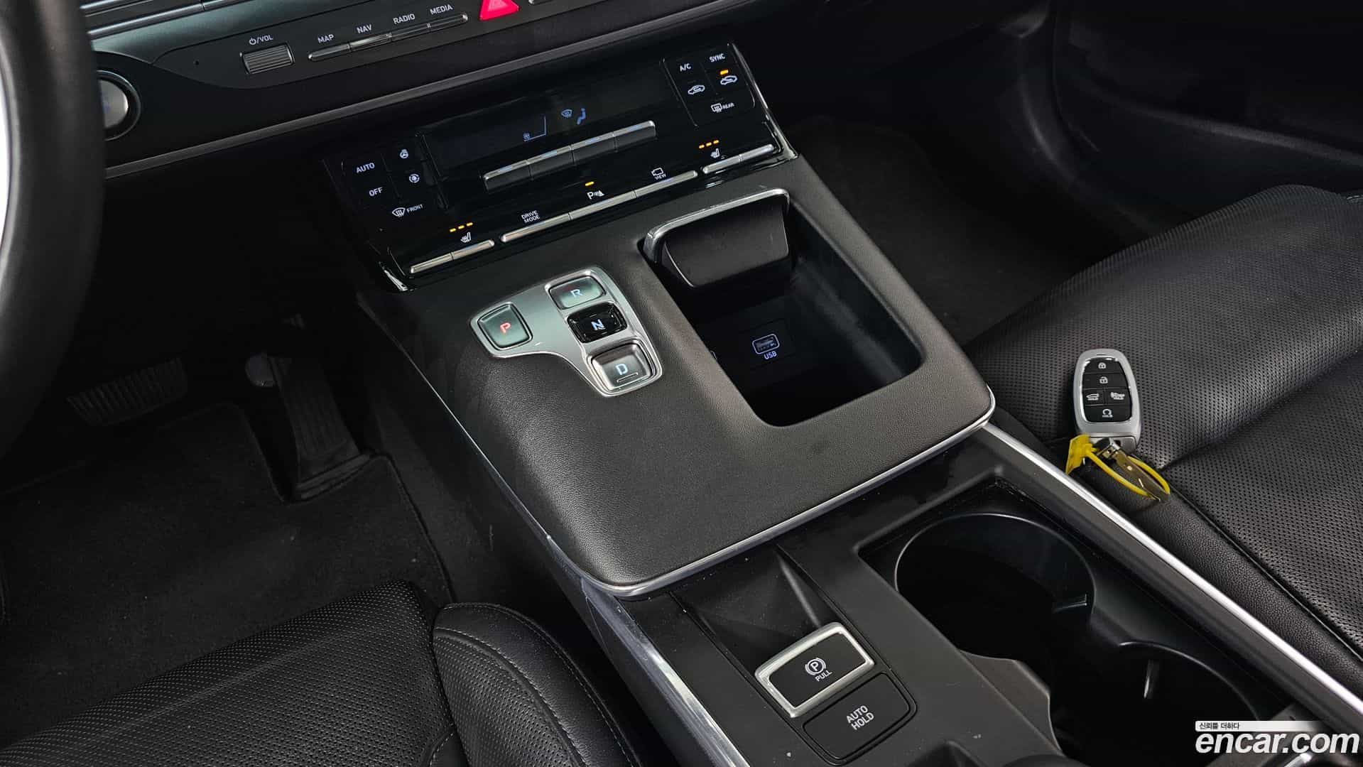 Grandeur Hyundai 2022.3-INNER-009