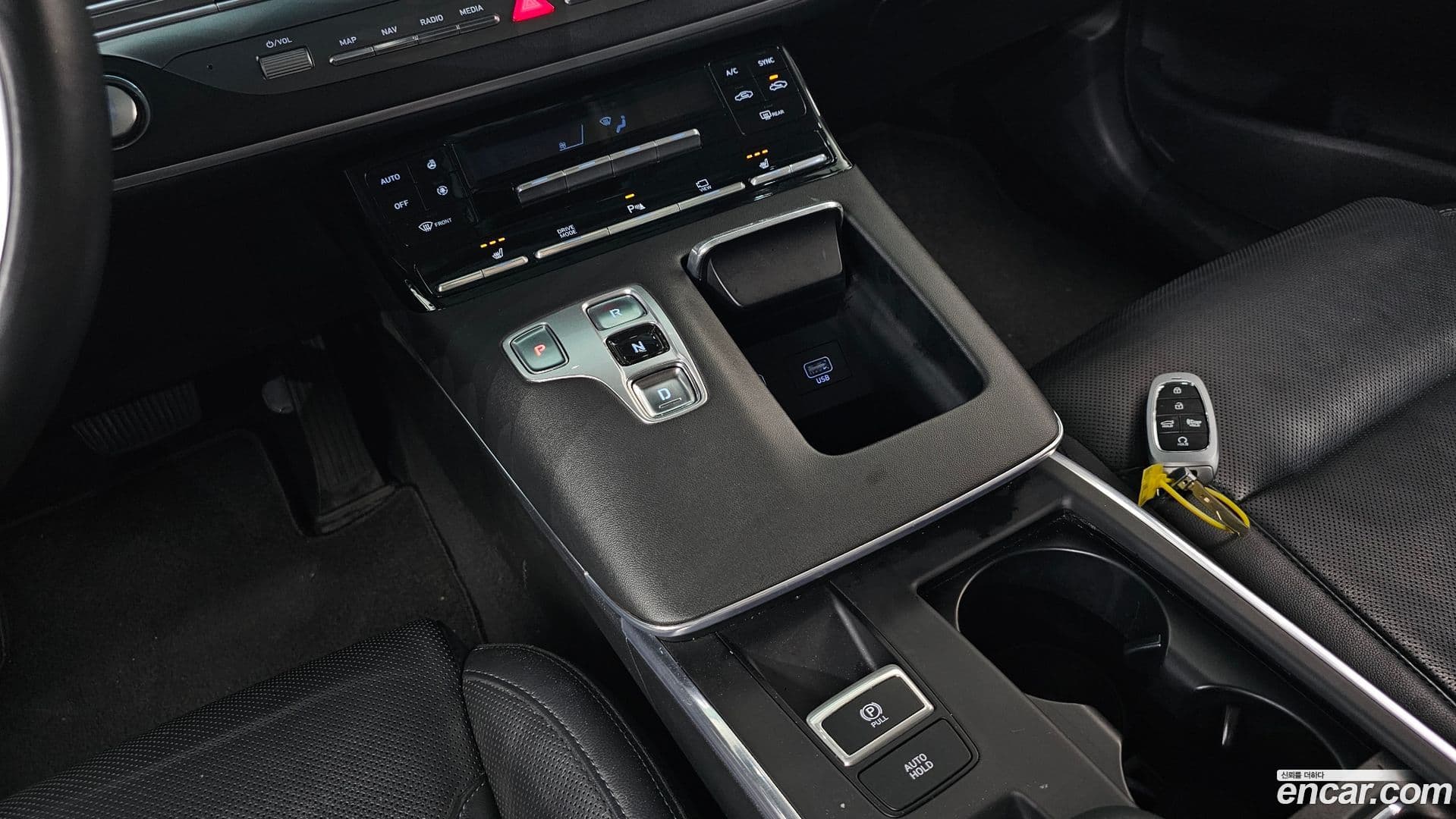 Main__Slider__Photo:Grandeur Hyundai 2022.3-8