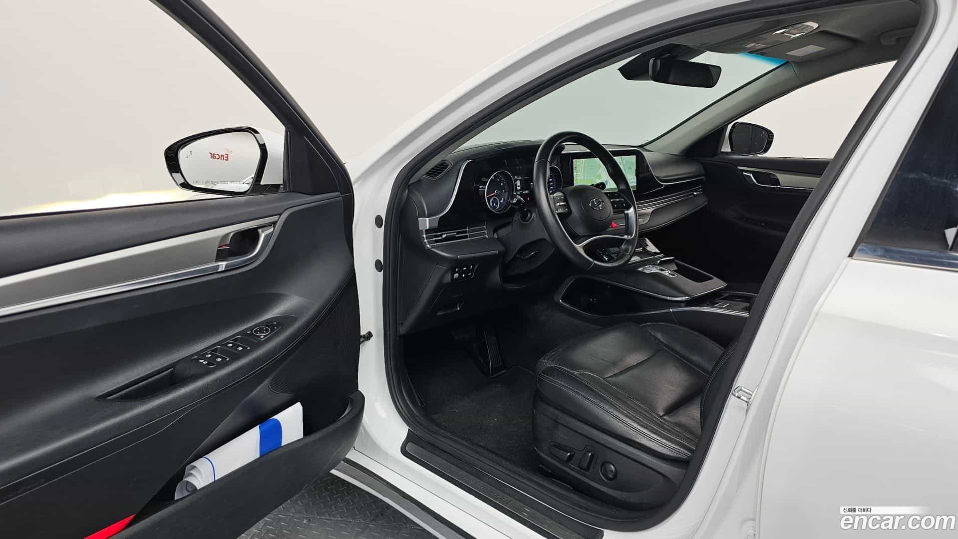 Grandeur Hyundai 2022.3-INNER-010