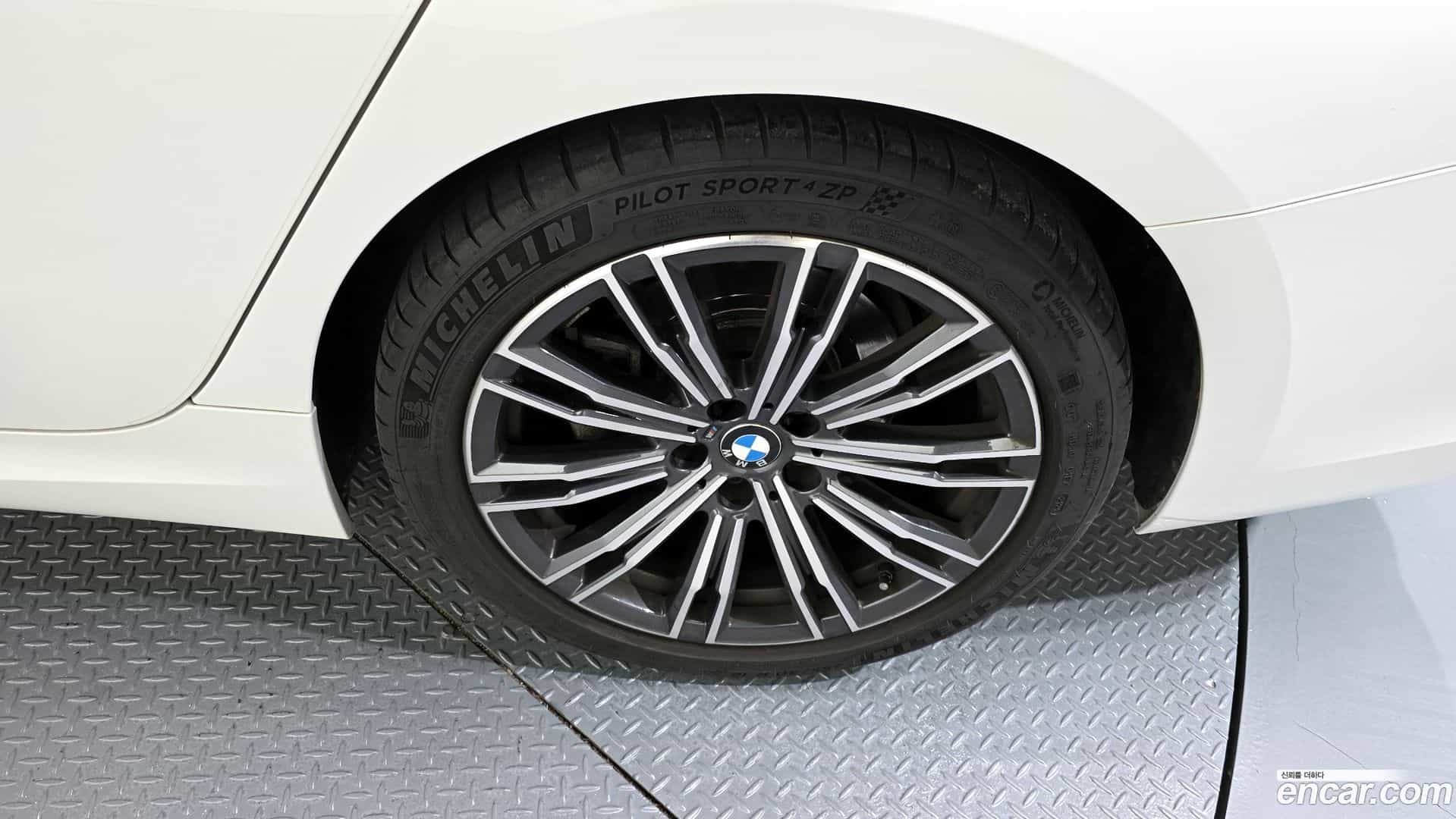 3-Series BMW 2021.9-OUTER-005