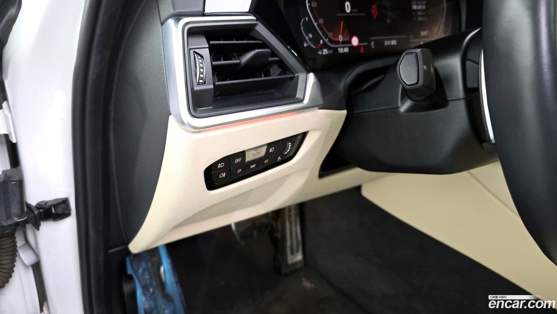 Main__Slider__Photo:3-Series BMW 2021.9-13