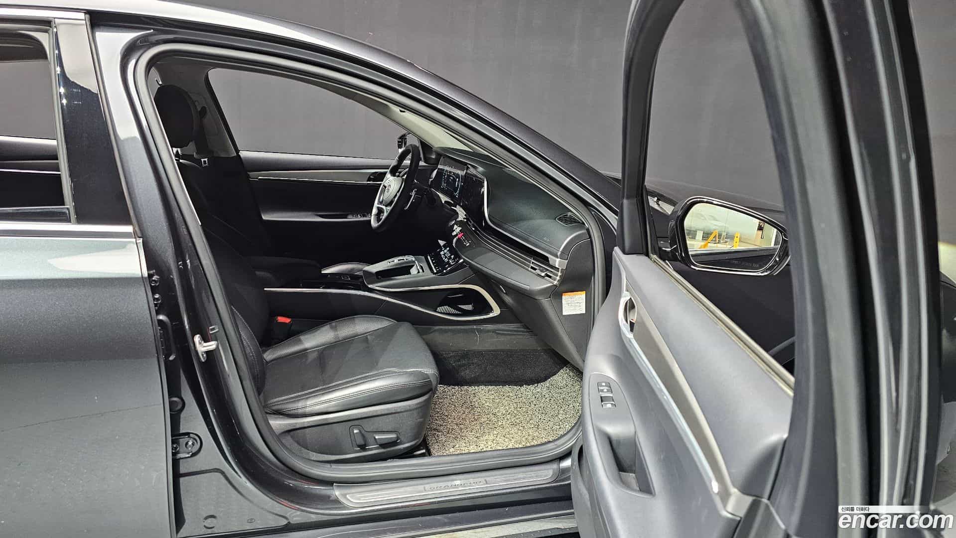 Grandeur Hyundai 2022.8-OPTION-015