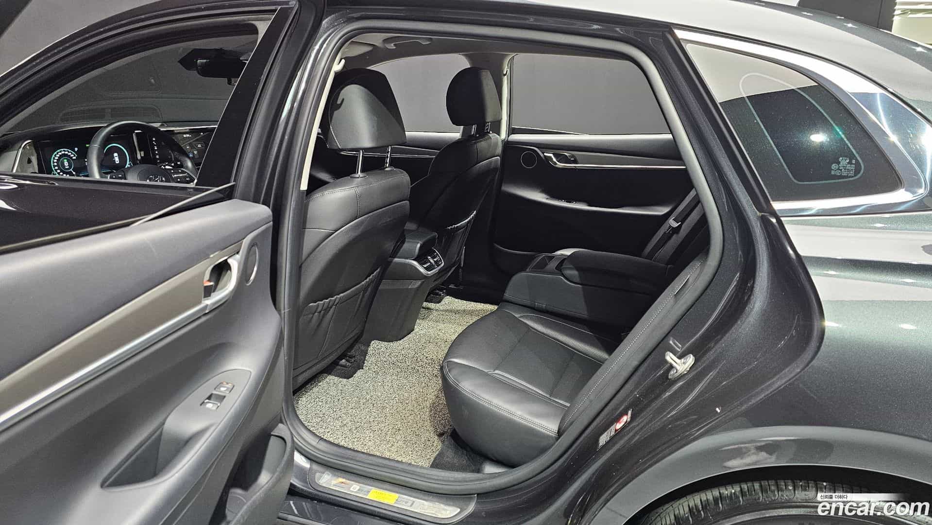 Grandeur Hyundai 2022.8-OPTION-016