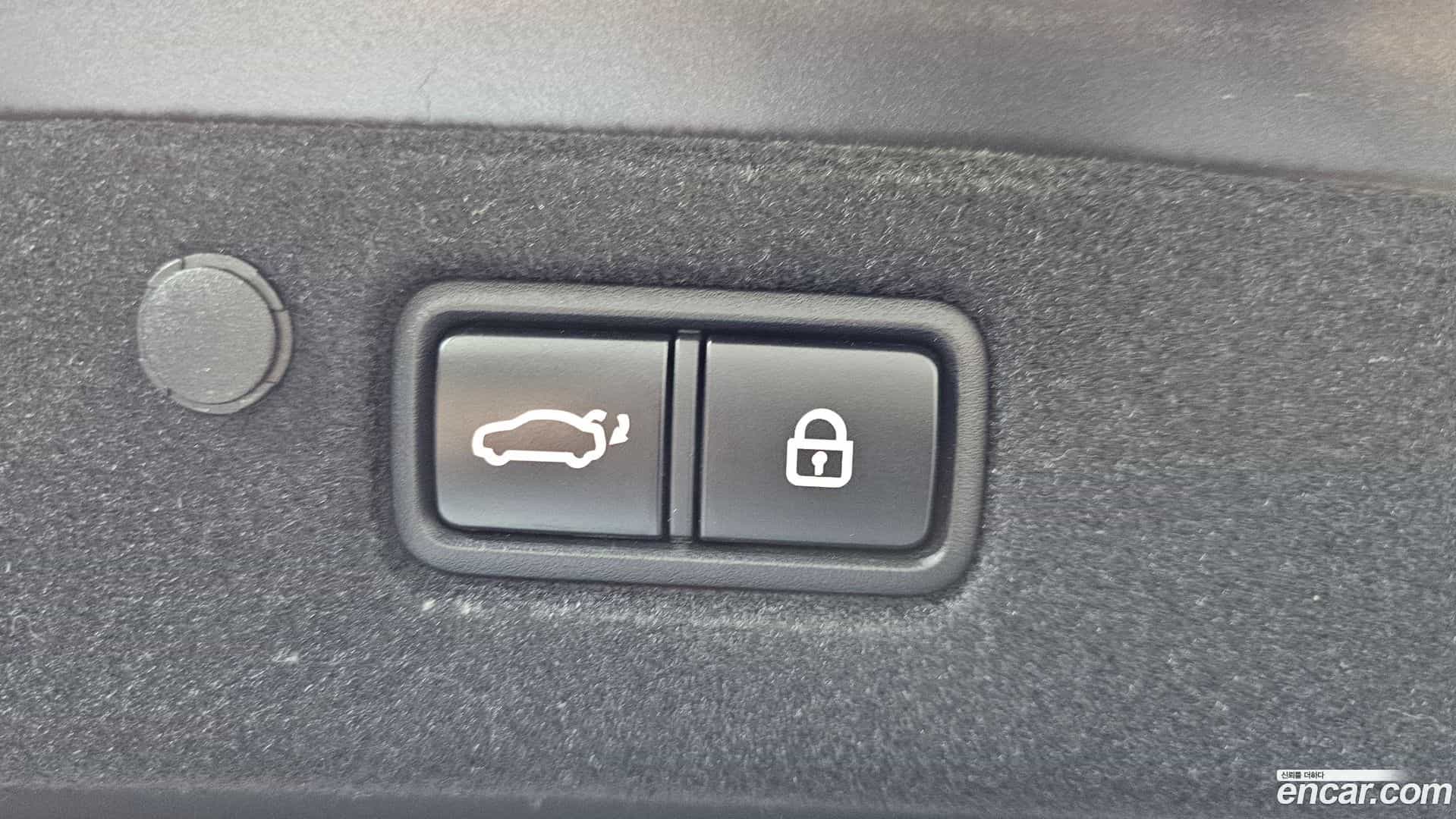 Grandeur Hyundai 2022.8-OPTION-024