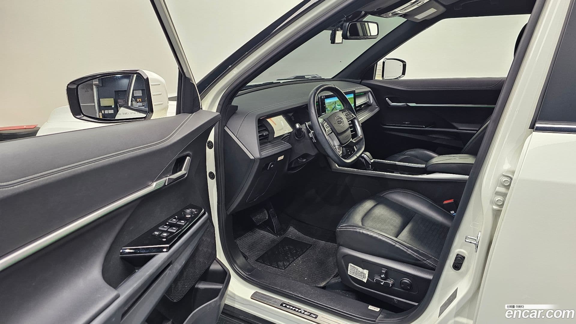 Main__Slider__Photo:Torres KG Mobility 2023.3-9