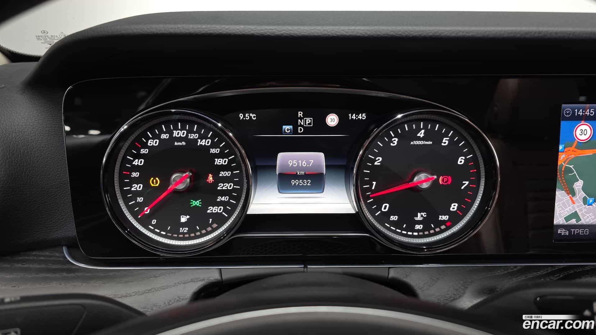 E-Class Mercedes-Benz 2017.7-INNER-008