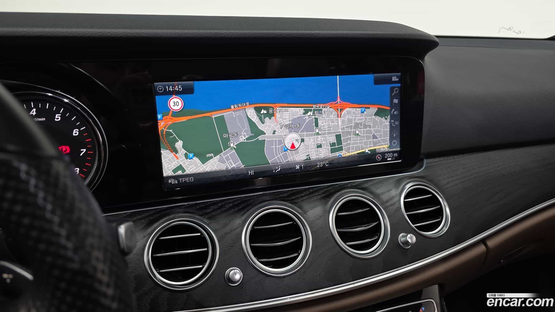 E-Class Mercedes-Benz 2017.7-OPTION-019