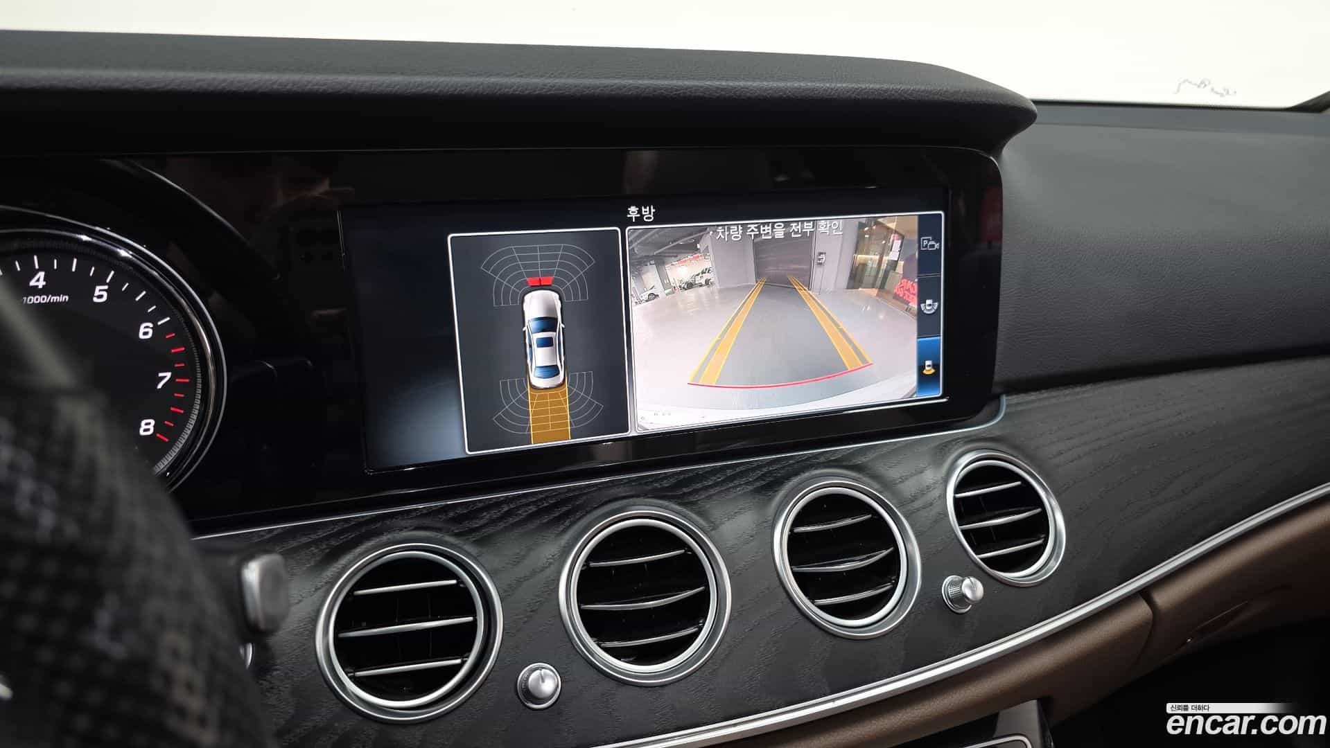 E-Class Mercedes-Benz 2017.7-OPTION-020