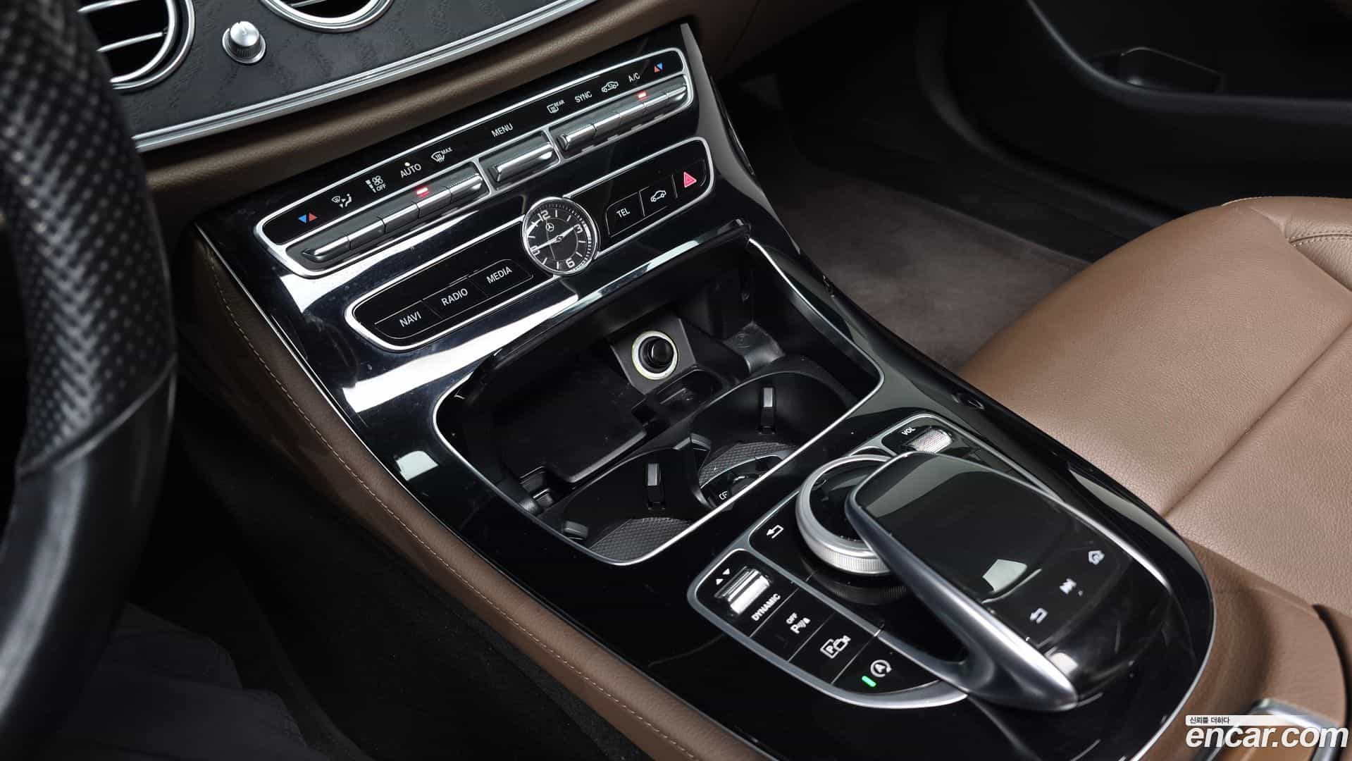 E-Class Mercedes-Benz 2017.7-OPTION-021