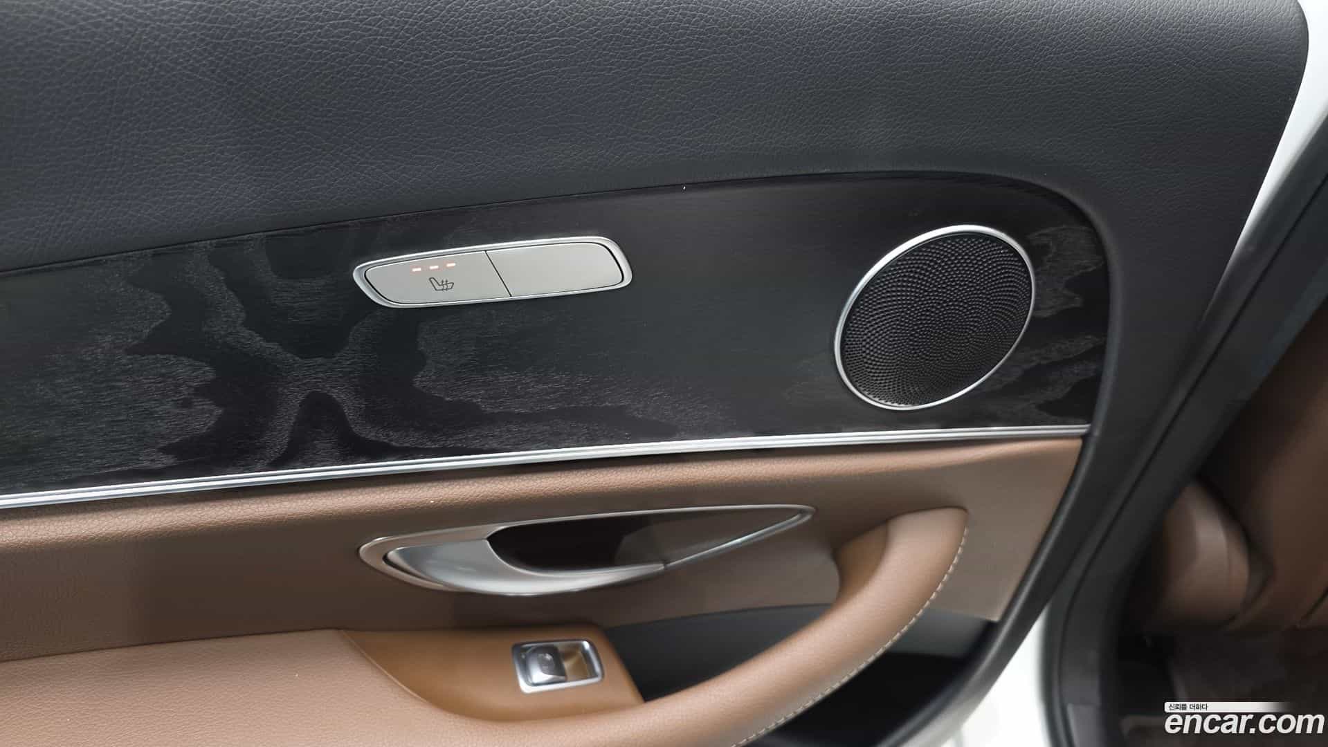 E-Class Mercedes-Benz 2017.7-OPTION-022