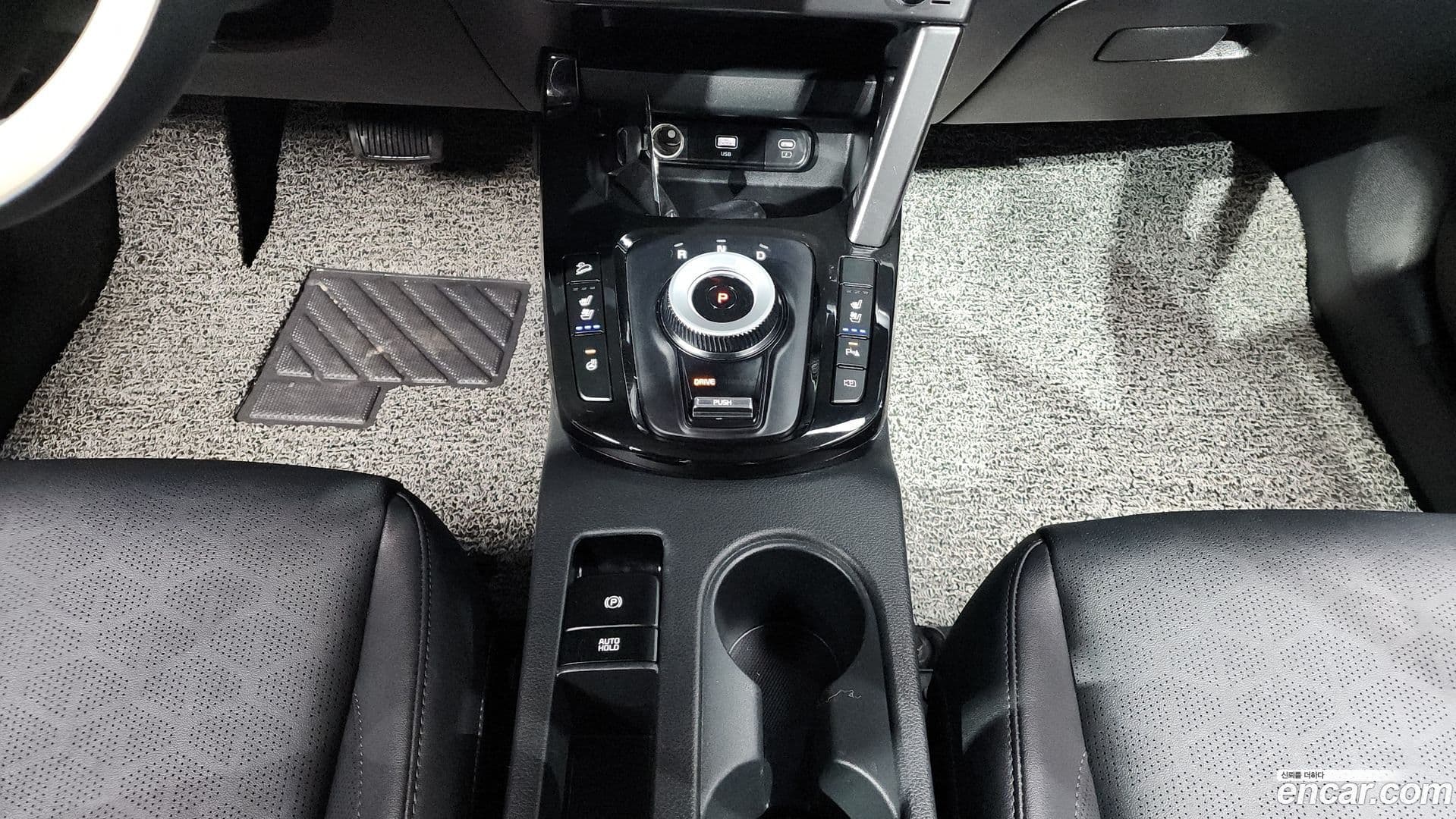 Main__Slider__Photo:Seltos Kia 2023.8-8