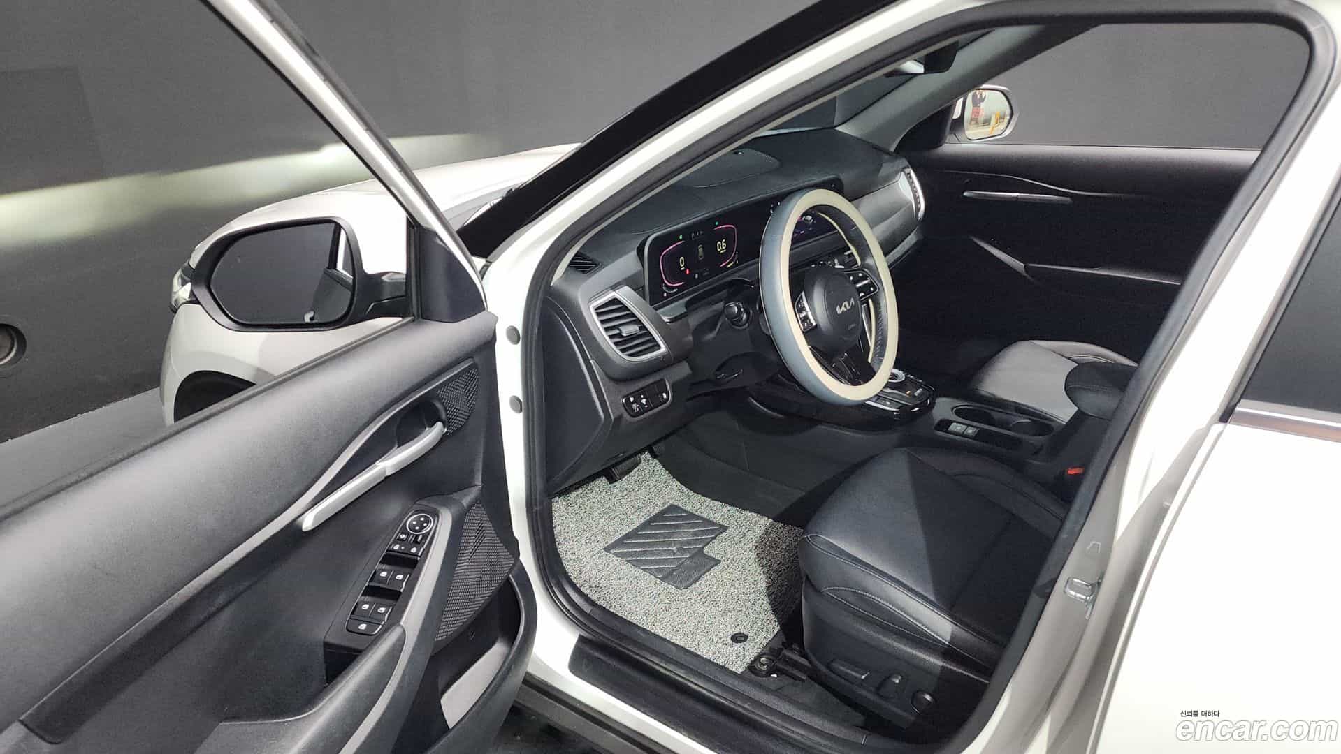 Seltos Kia 2023.8-INNER-010