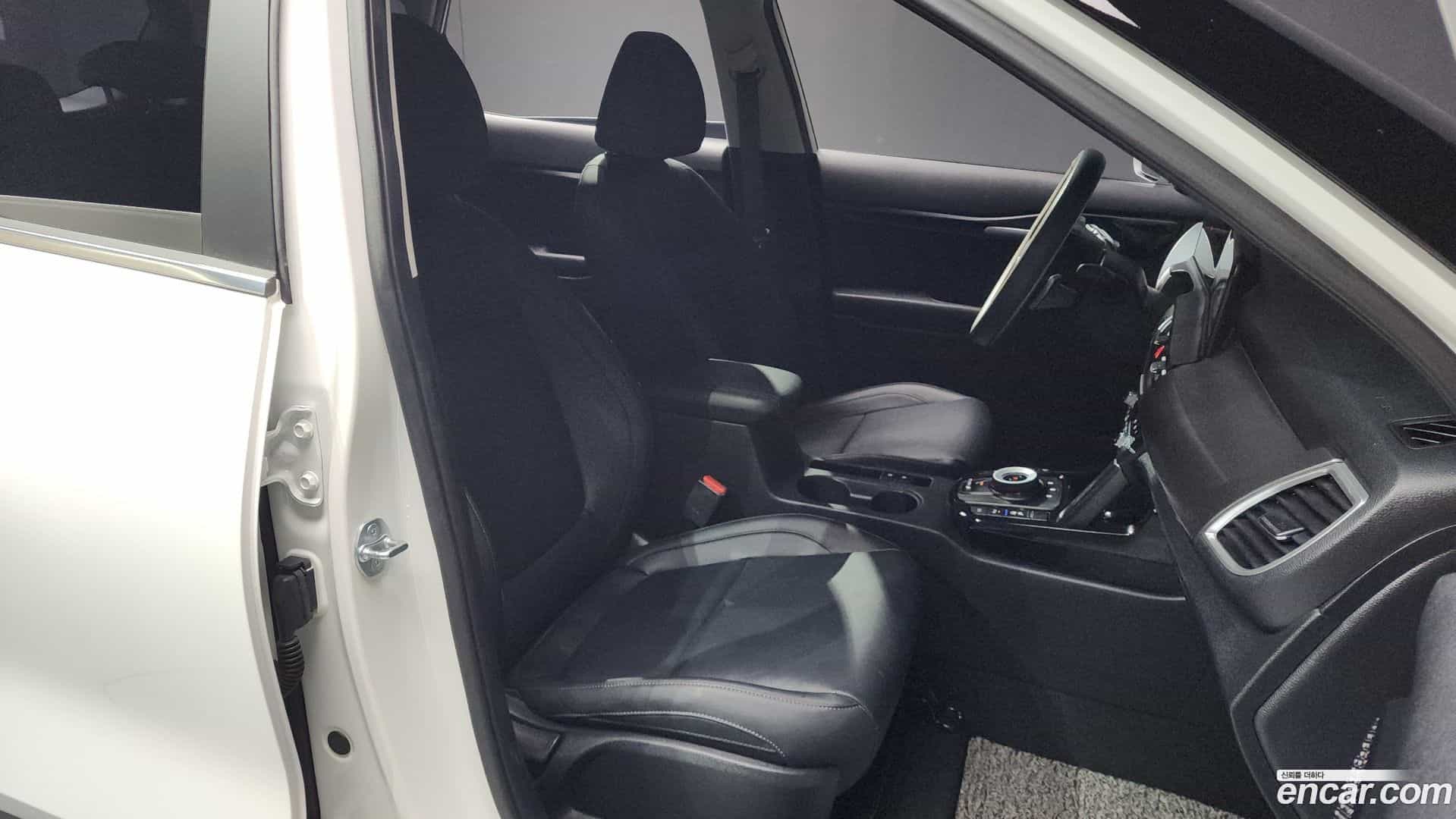 Seltos Kia 2023.8-OPTION-015