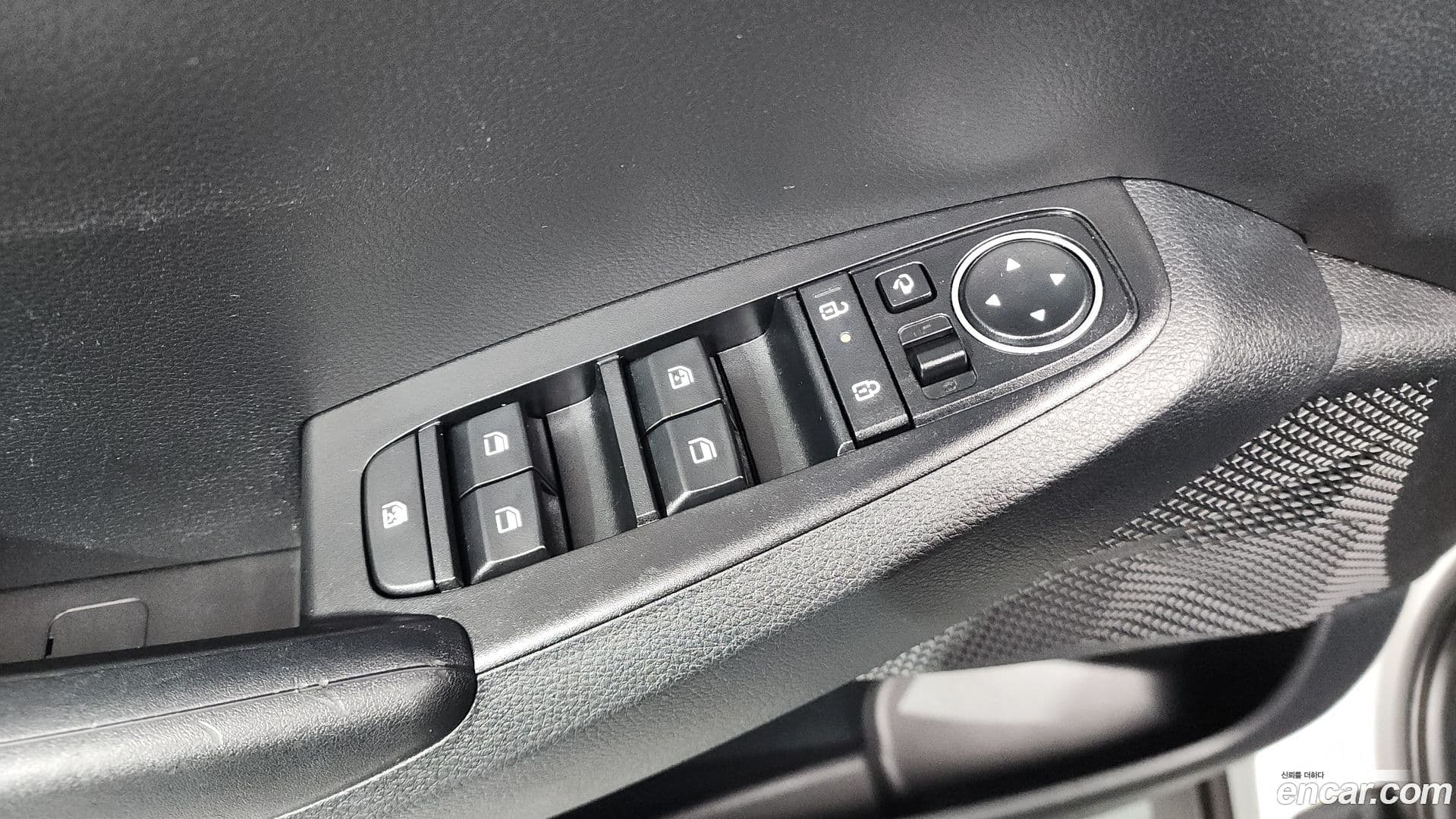 Main__Slider__Photo:Seltos Kia 2023.8-17