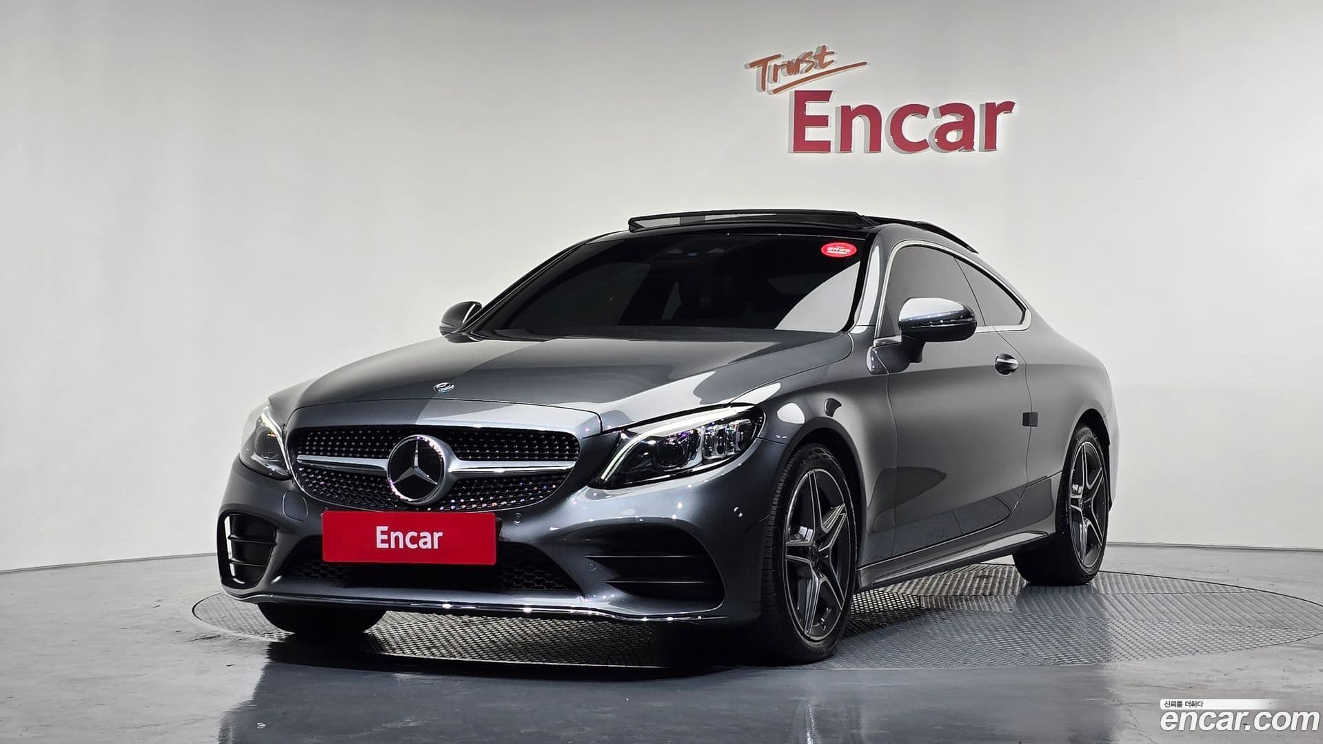 Main__Slider__Photo:C-Class Mercedes-Benz 2020.11-0