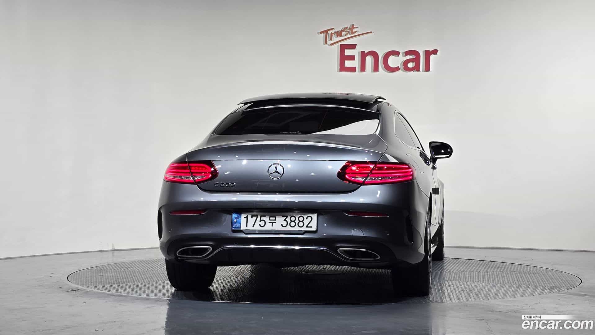 C-Class Mercedes-Benz 2020.11-OUTER-004