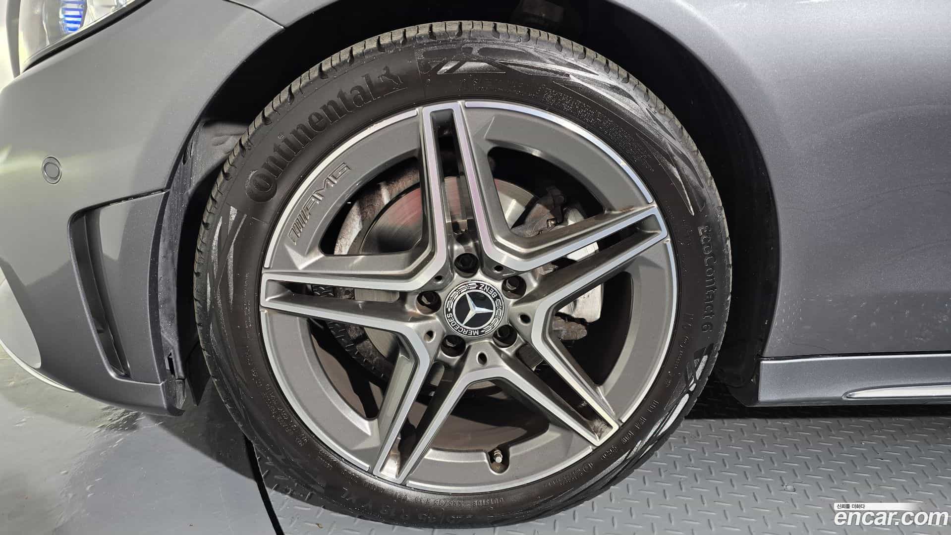 C-Class Mercedes-Benz 2020.11-OUTER-005