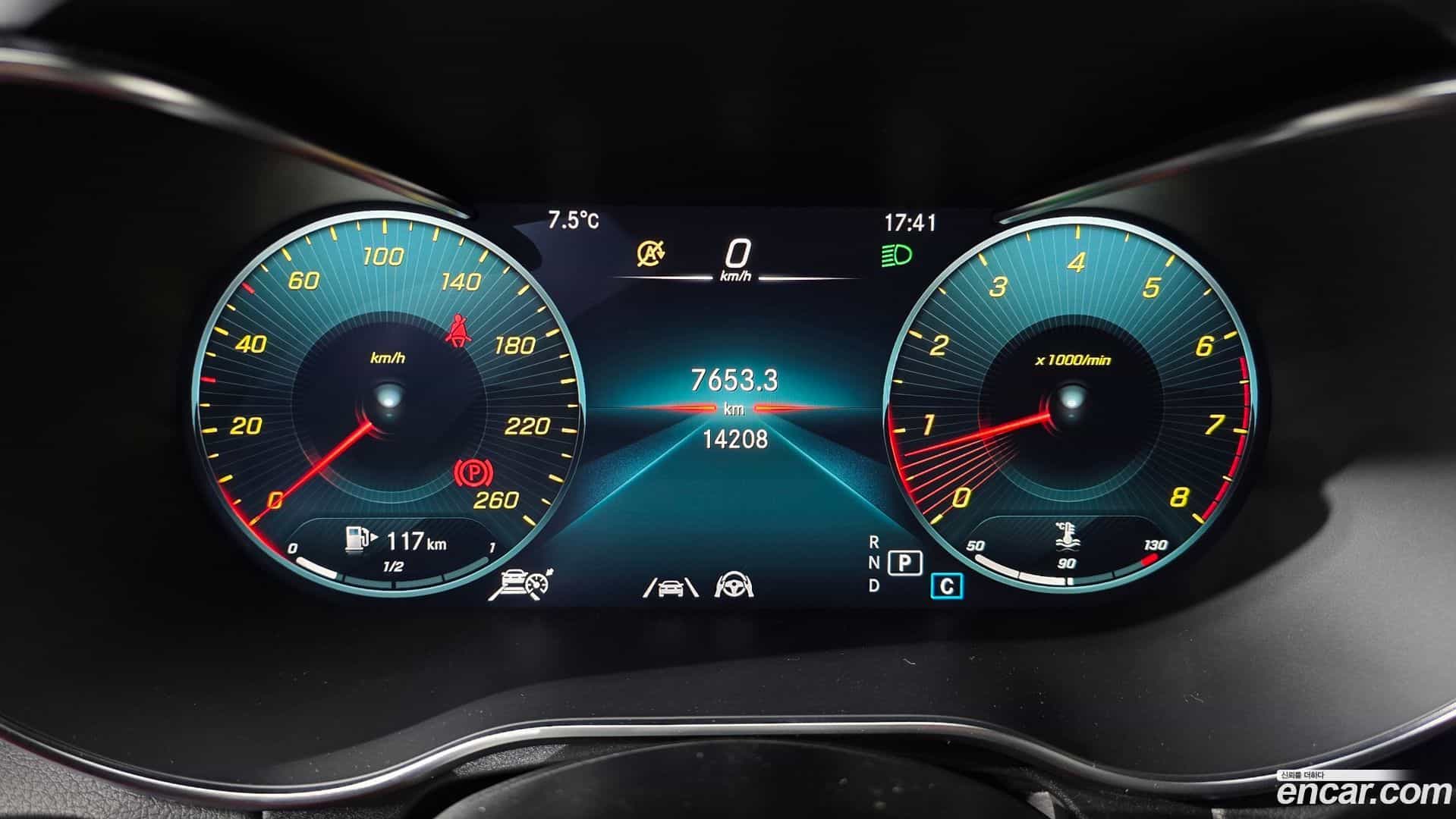 C-Class Mercedes-Benz 2020.11-INNER-008