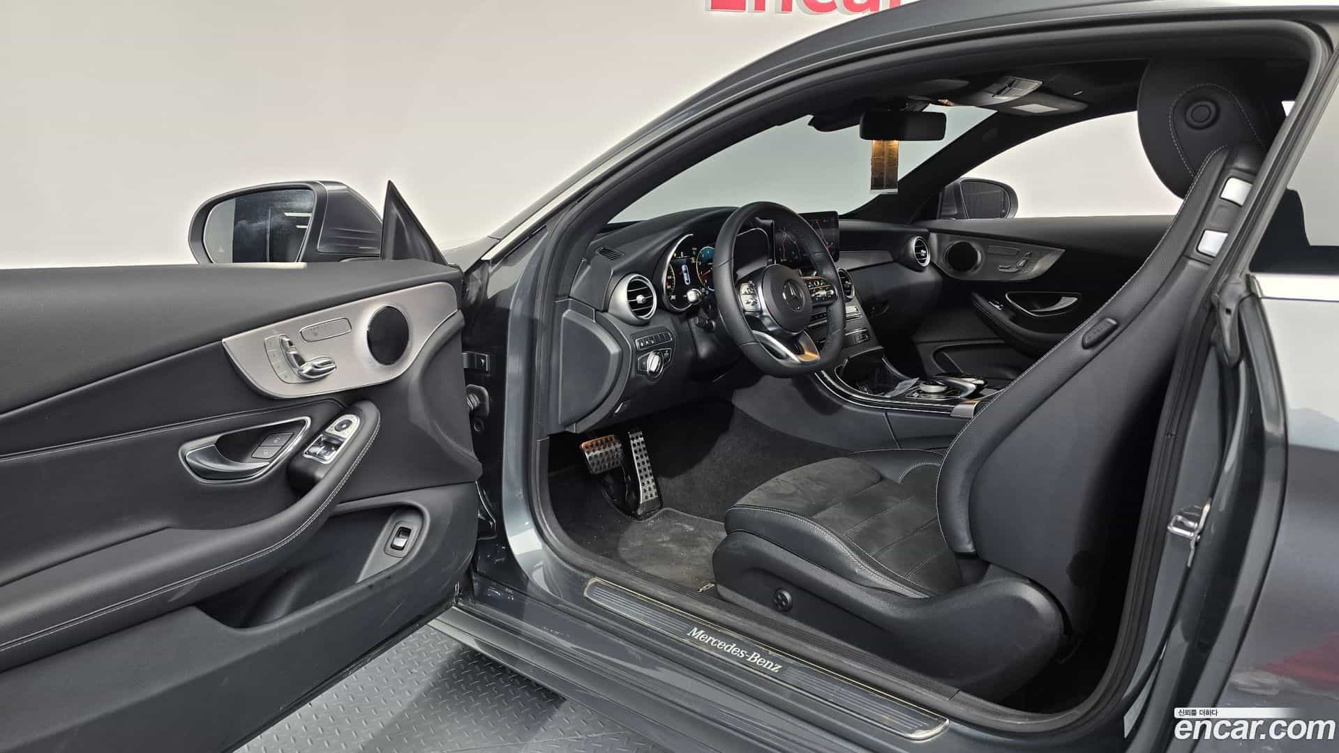 C-Class Mercedes-Benz 2020.11-INNER-010