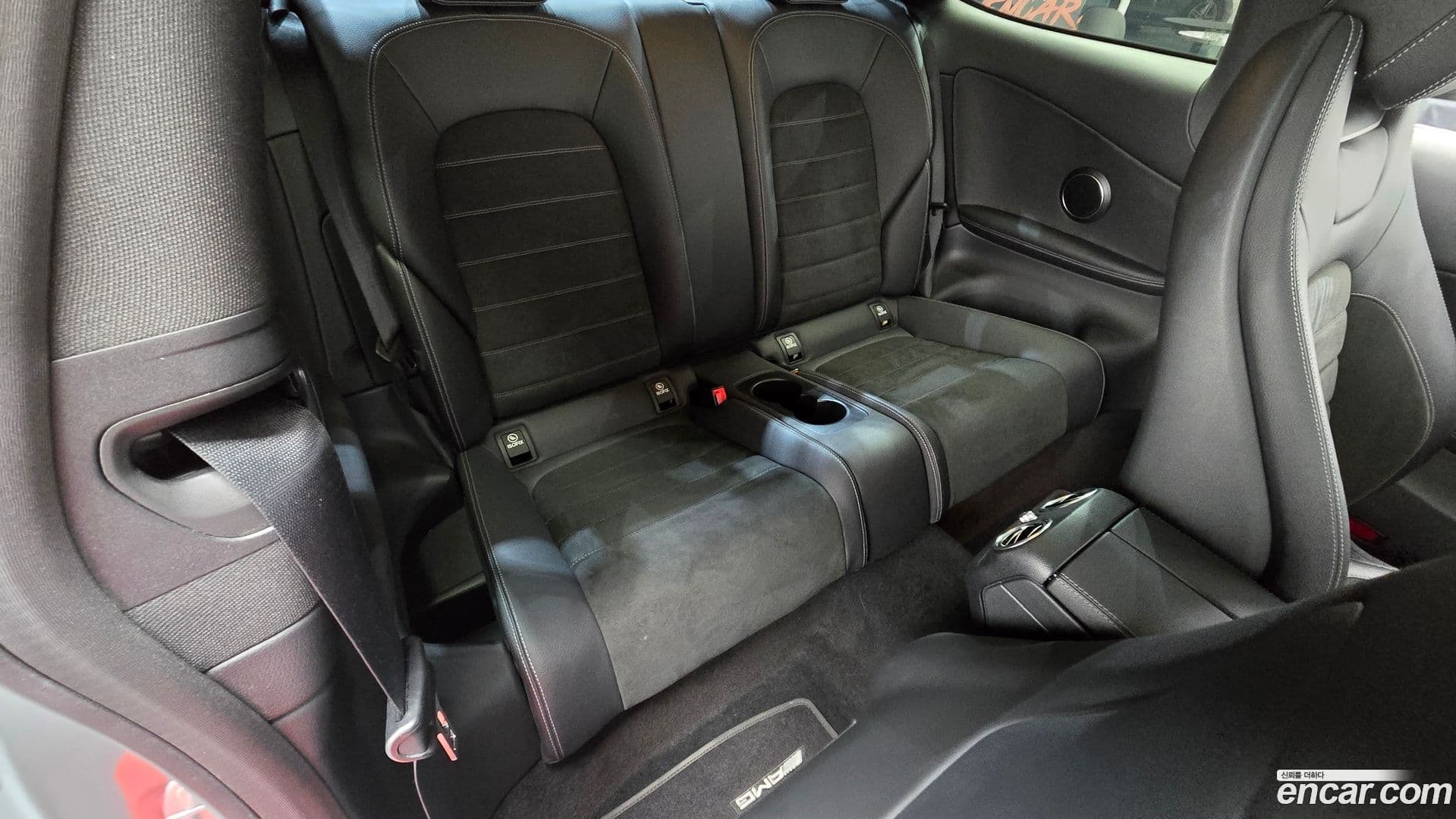 Main__Slider__Photo:C-Class Mercedes-Benz 2020.11-11