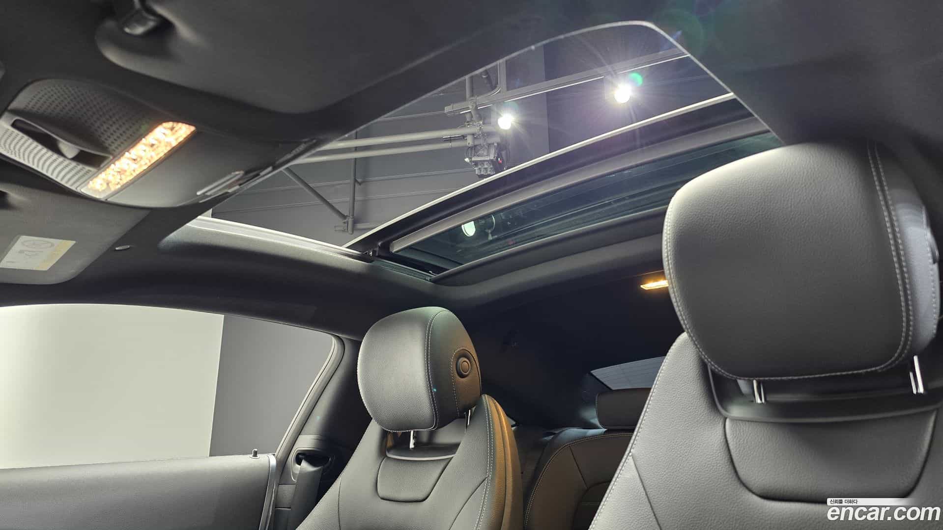 C-Class Mercedes-Benz 2020.11-OPTION-023