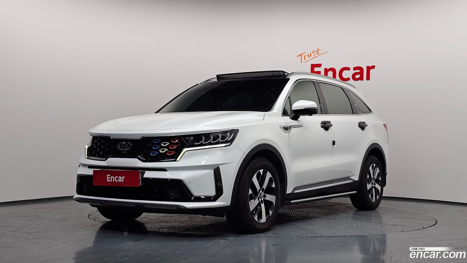 Main__Slider__Photo:Sorento Kia 2020.10-0