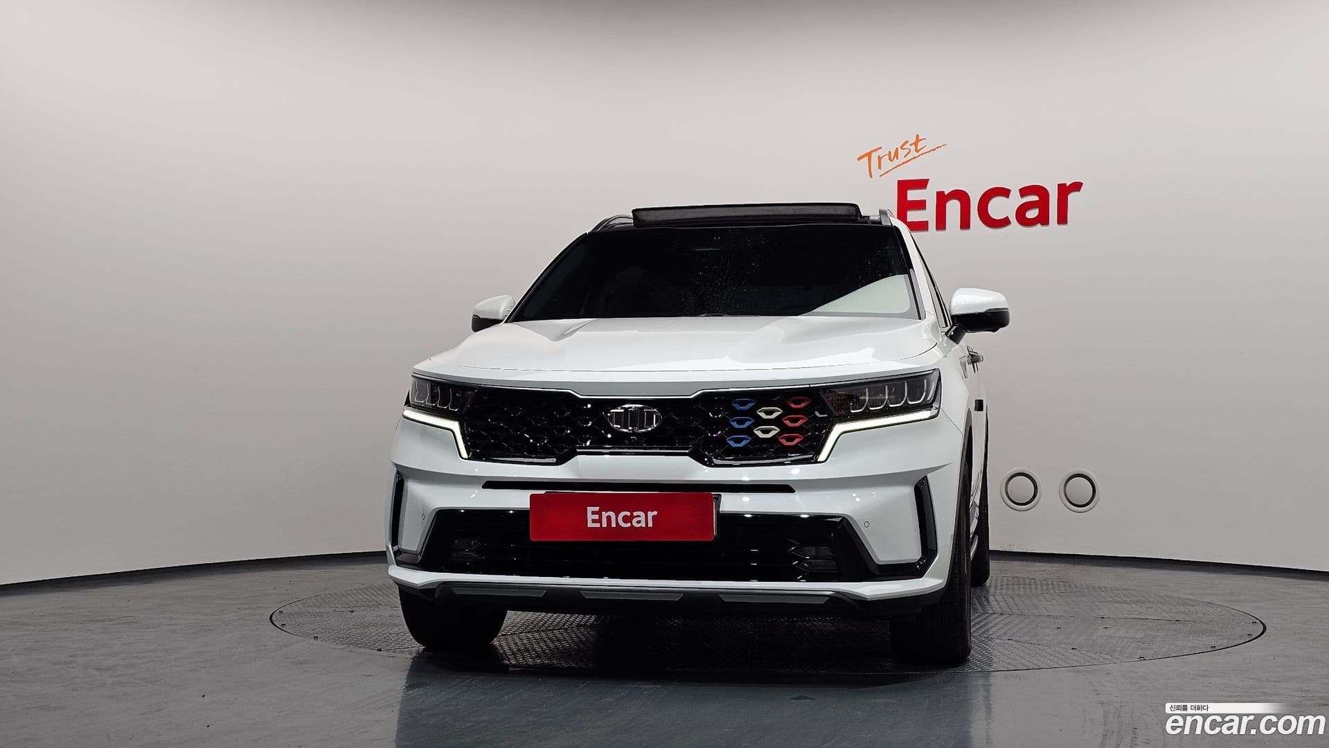 Main__Slider__Photo:Sorento Kia 2020.10-2