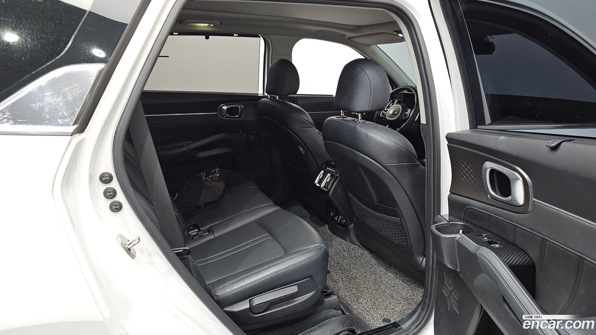 Main__Slider__Photo:Sorento Kia 2020.10-11