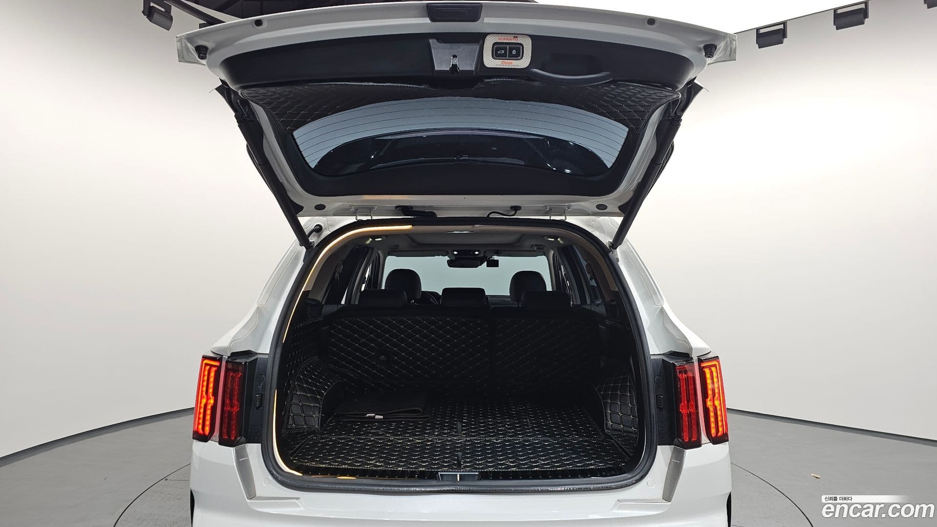 Main__Slider__Photo:Sorento Kia 2020.10-19