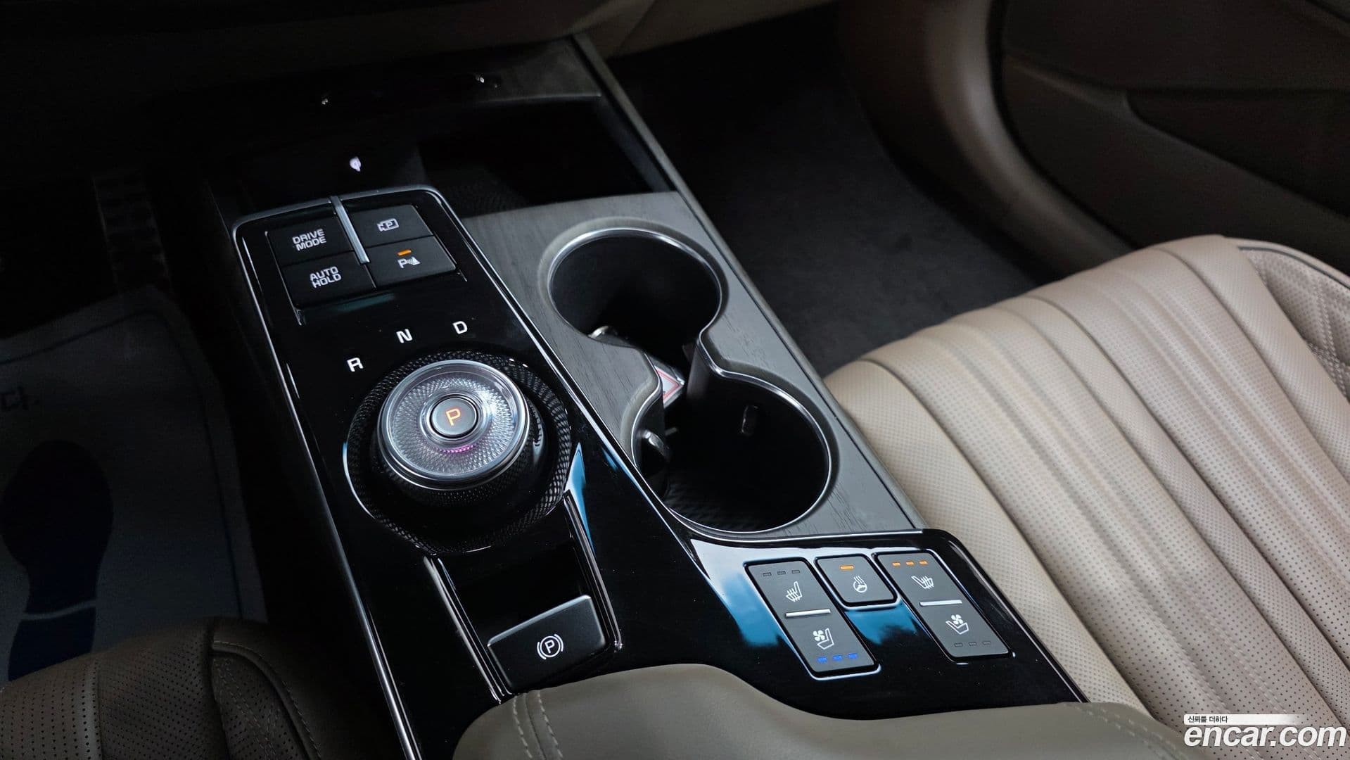 Main__Slider__Photo:K8 Kia 2021.10-8