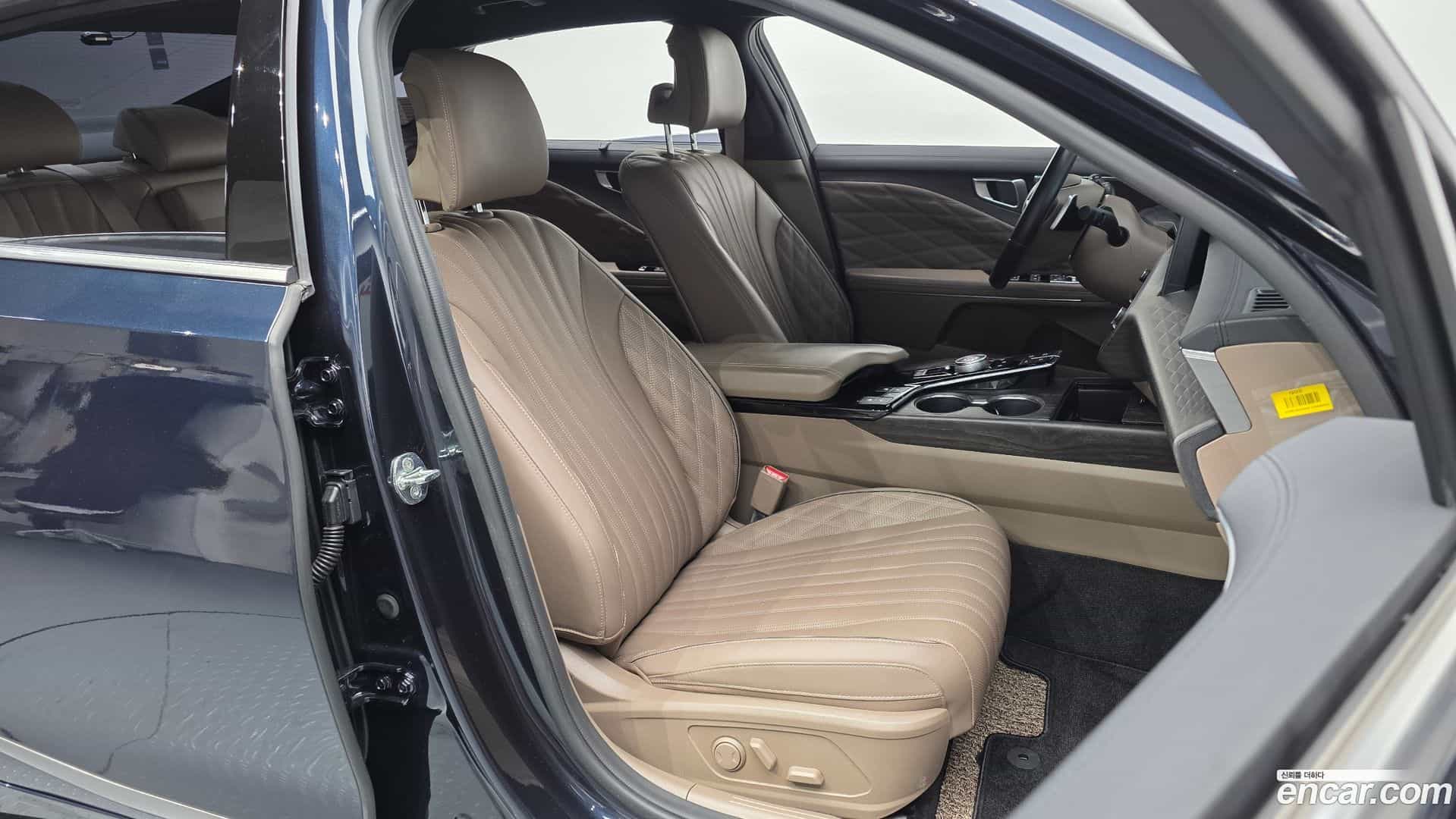 K8 Kia 2021.10-INNER-010