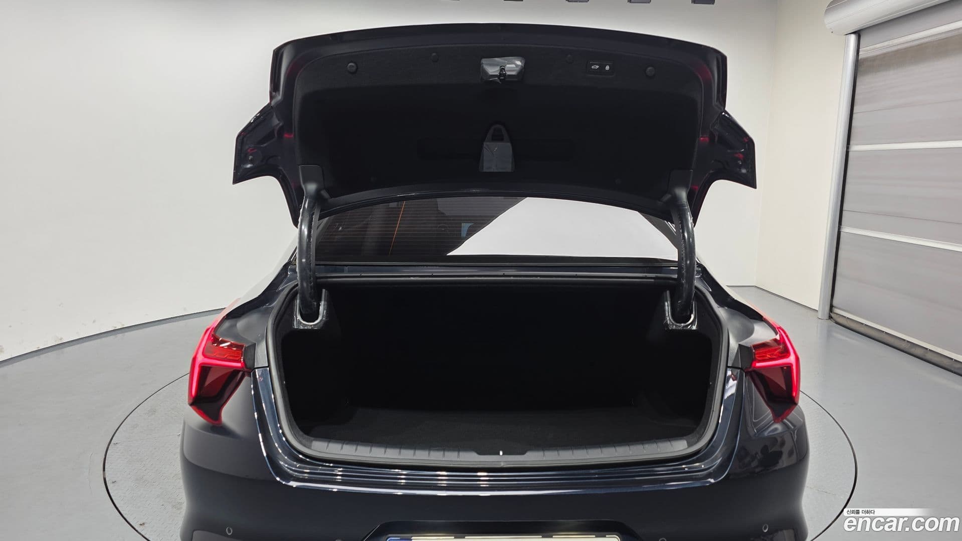 Main__Slider__Photo:K8 Kia 2021.10-19