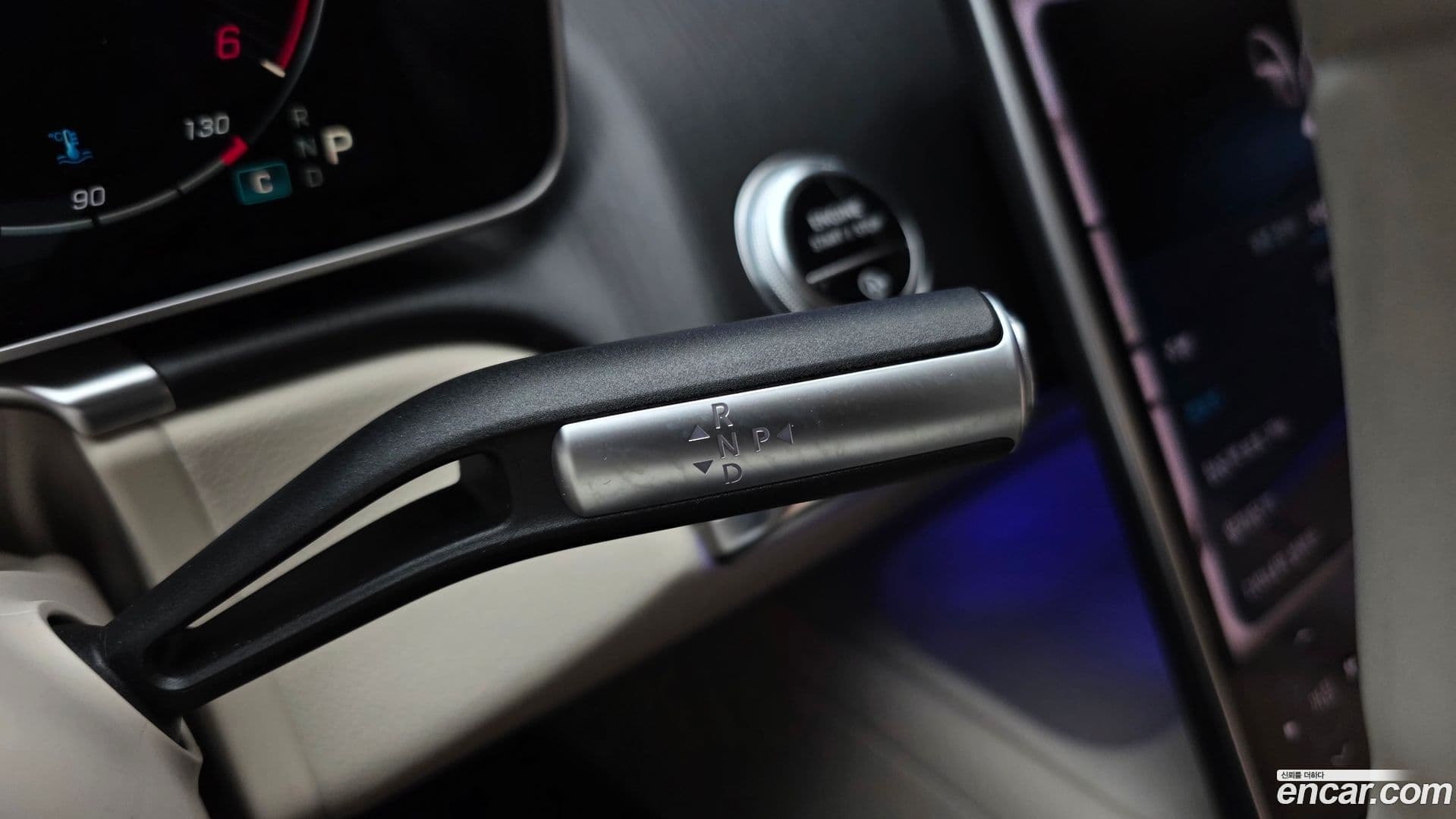 Main__Slider__Photo:S-Class Mercedes-Benz 2022.3-8