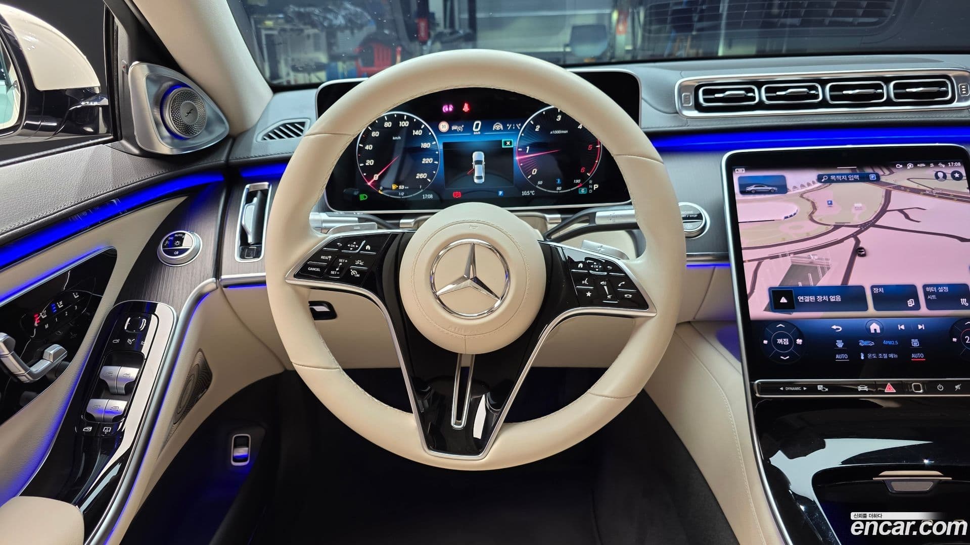 Main__Slider__Photo:S-Class Mercedes-Benz 2022.3-12