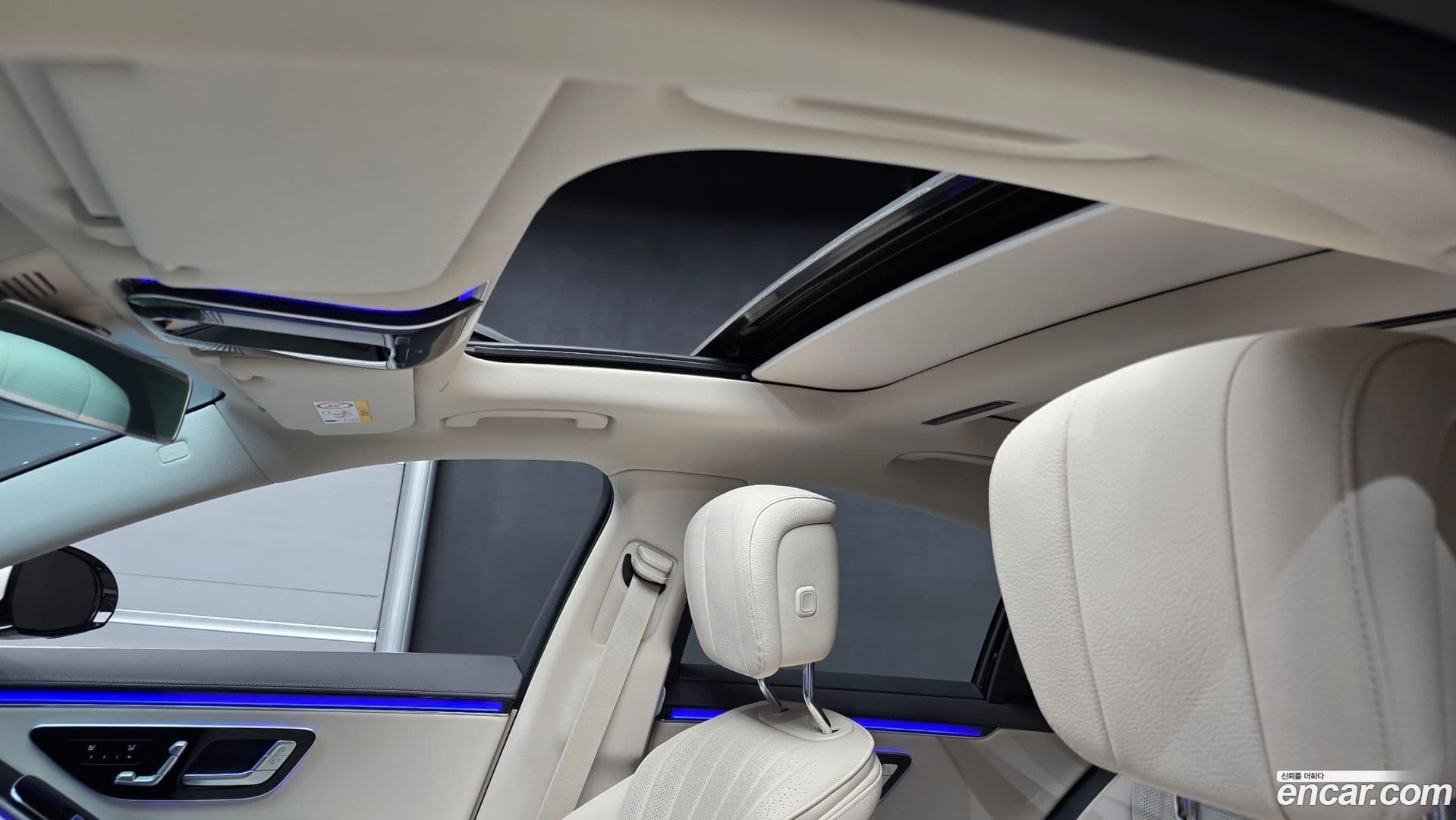 Main__Slider__Photo:S-Class Mercedes-Benz 2022.3-18