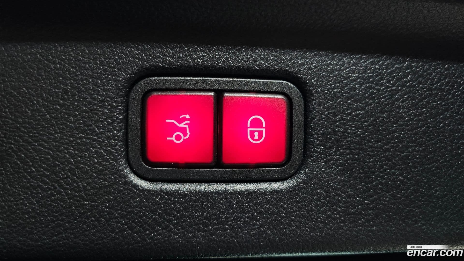 Main__Slider__Photo:S-Class Mercedes-Benz 2022.3-19