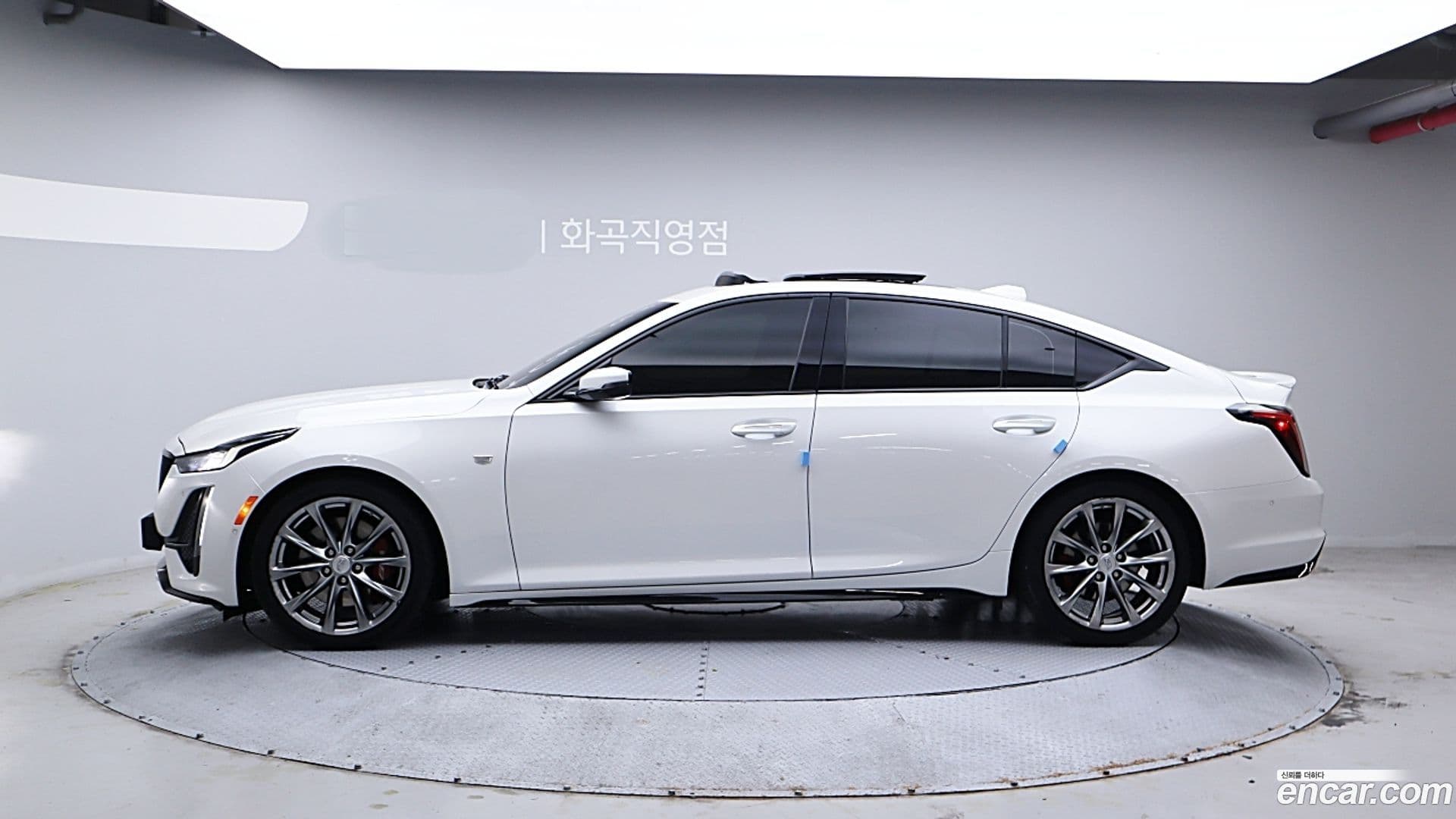 Main__Slider__Photo:CT5 Cadillac 2020.11-7