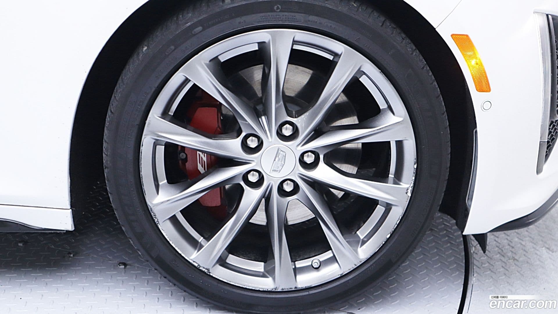 Main__Slider__Photo:CT5 Cadillac 2020.11-11